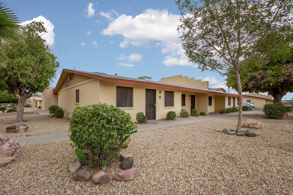 Bella Vista Apartments in Phoenix, AZ