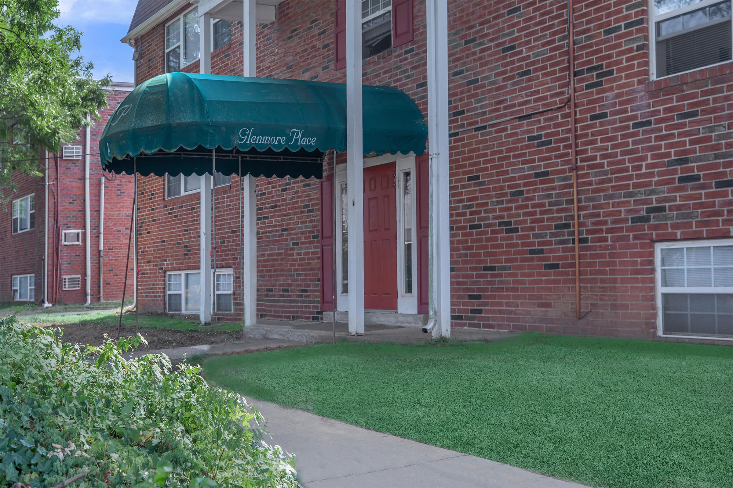 Glenmore Place Apartments