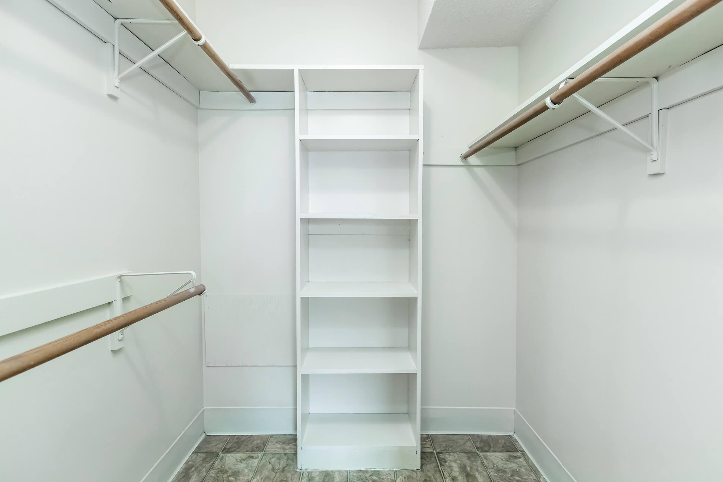 Walk-in Closet