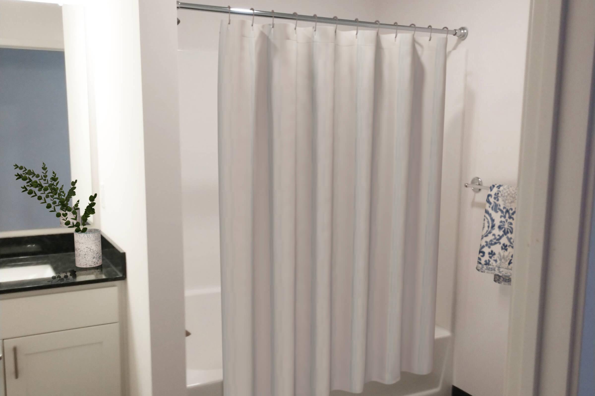 1BRM_20-_20Bath.jpg