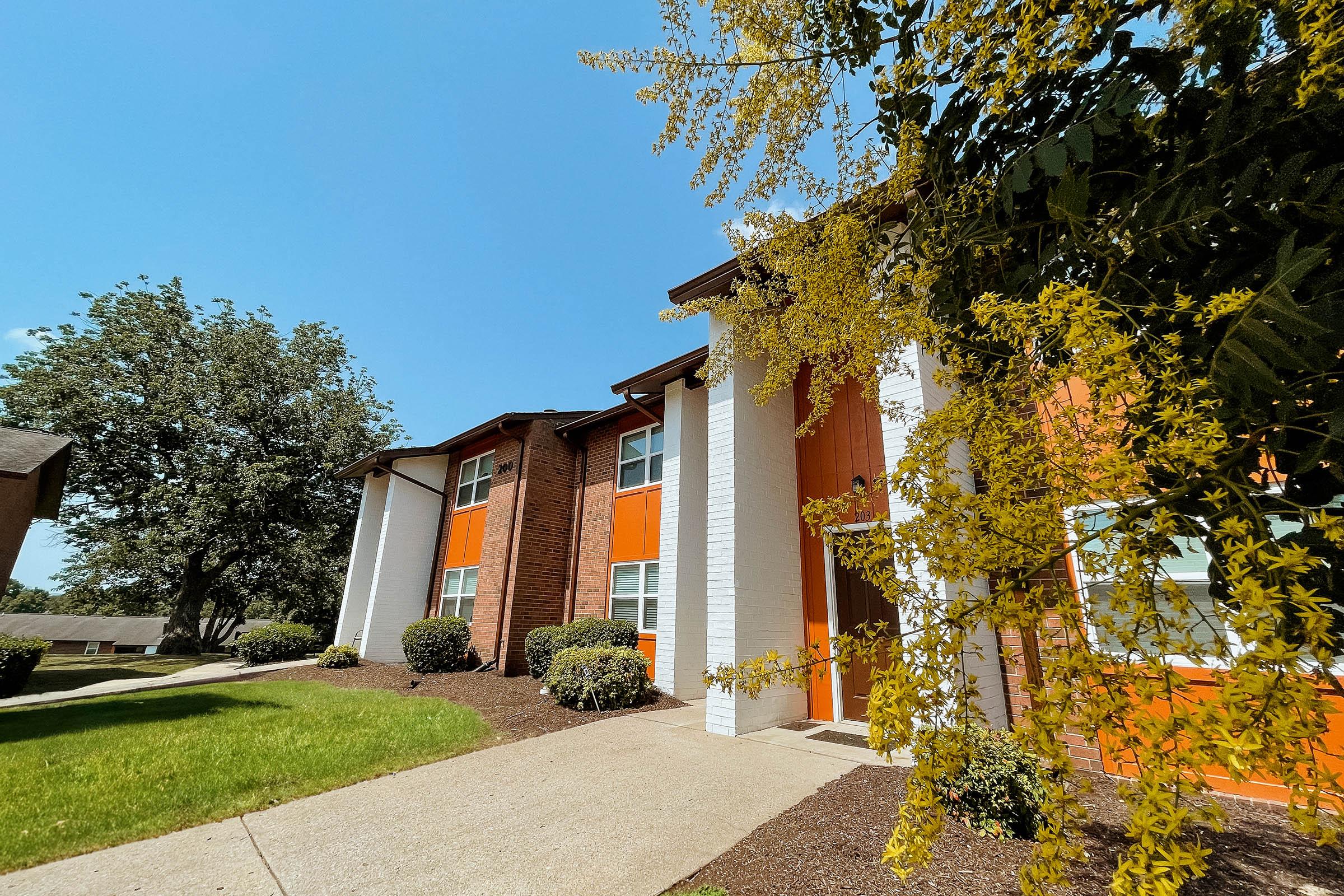 Photo Gallery - Hillhurst Apartments - Nashville, TN