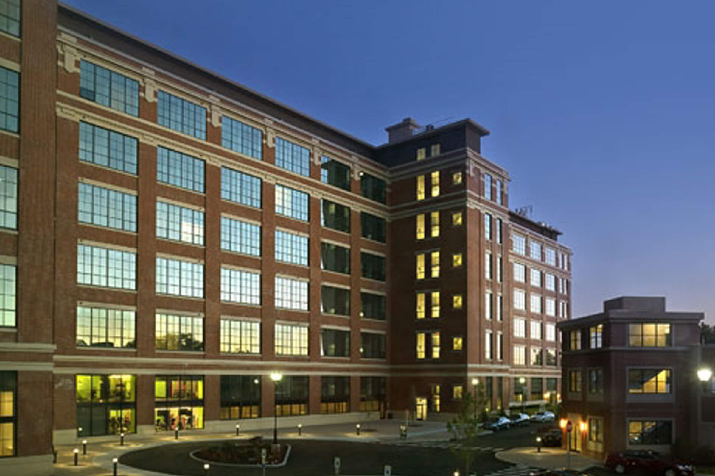 Apartments for Rent Bloomfield, NJ Parkway Lofts