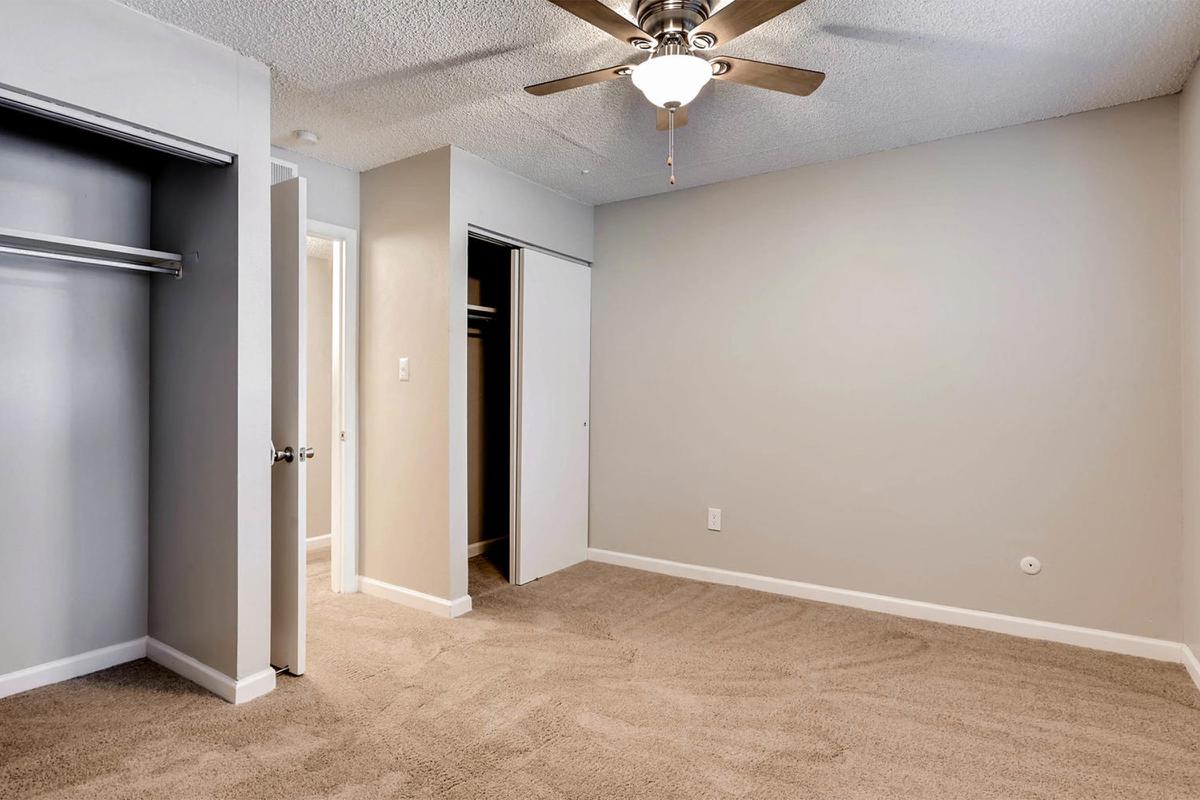 10101 Washington St Thornton-large-021-16-Master Bedroom-1500x1000-72dpi.jpg