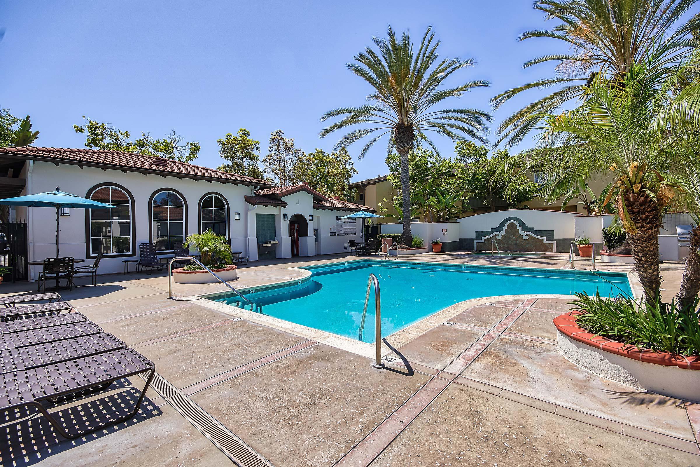 Laurel Canyon Apartment Homes community pool