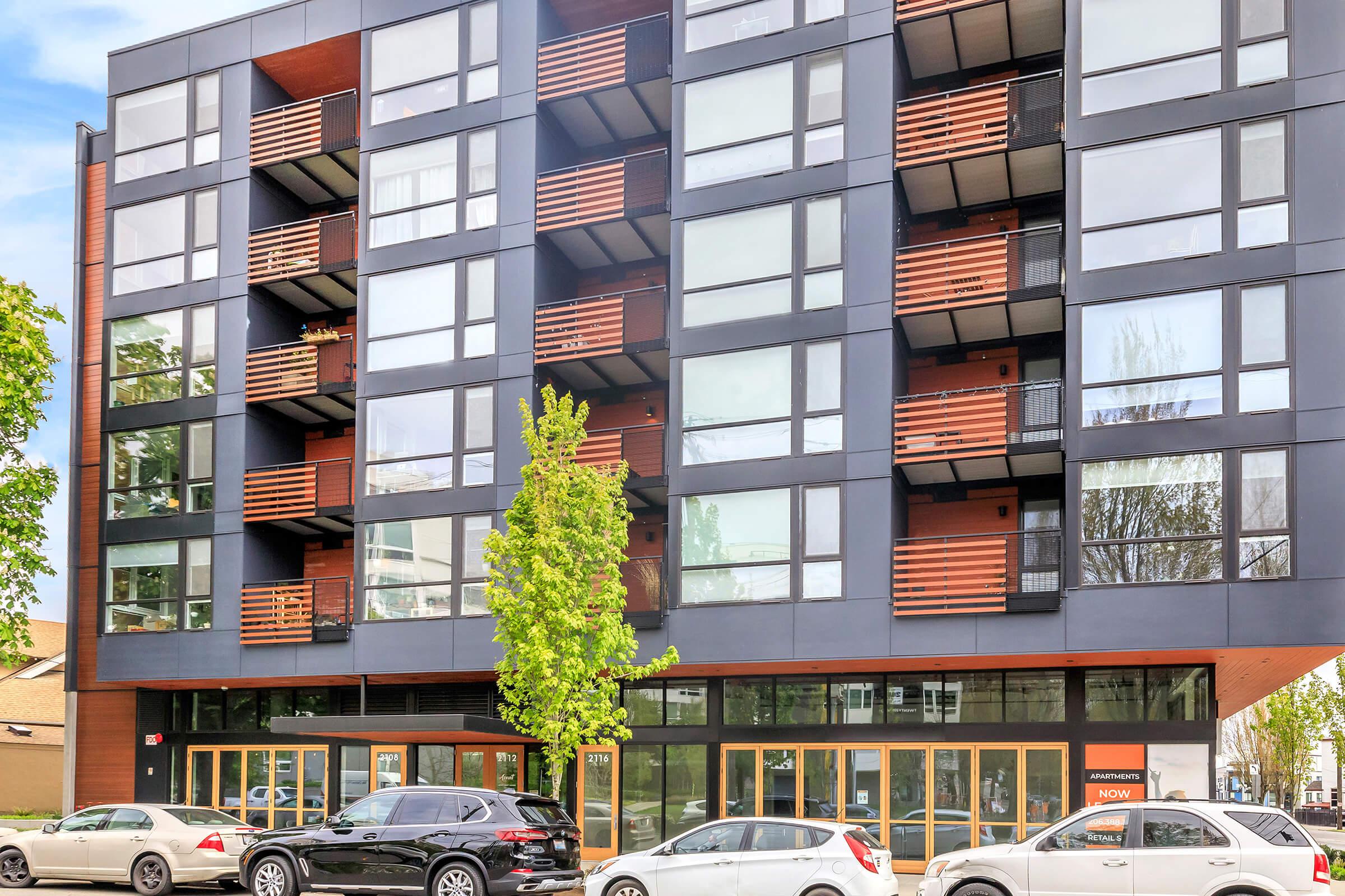 STUDIO, 1 AND 2 BEDROOM APARTMENTS IN SEATTLE, WA