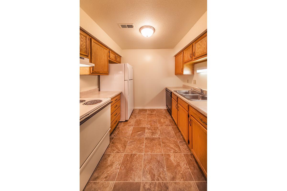 Oakbrook Village Apartments Photo Gallery