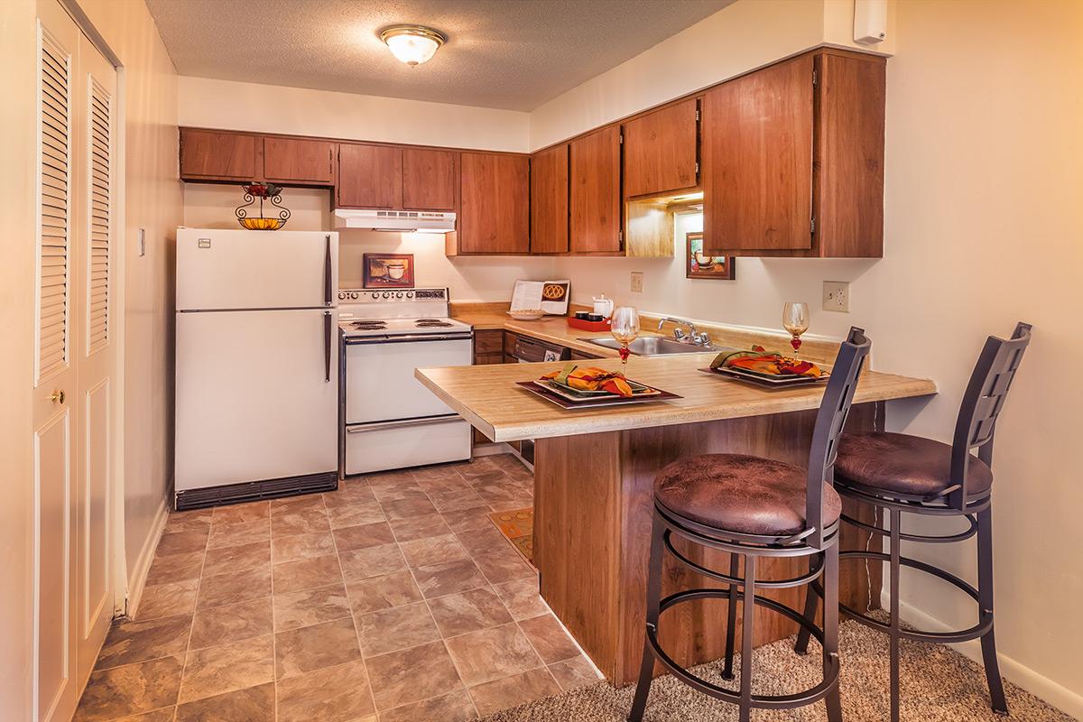 Oakbrook Village Apartments Photo Gallery