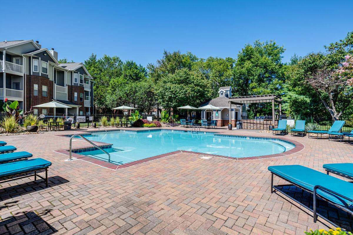 Carrington Park Apartments in Murfreesboro, TN - Swimming Pool 01.jpg