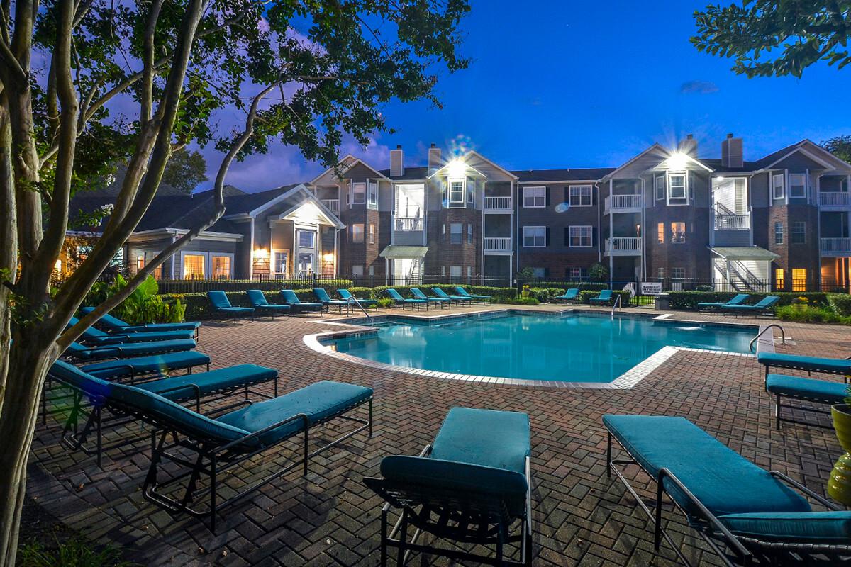 Carrington Park Apartments in Murfreesboro, TN - Swimming Pool 14.jpg