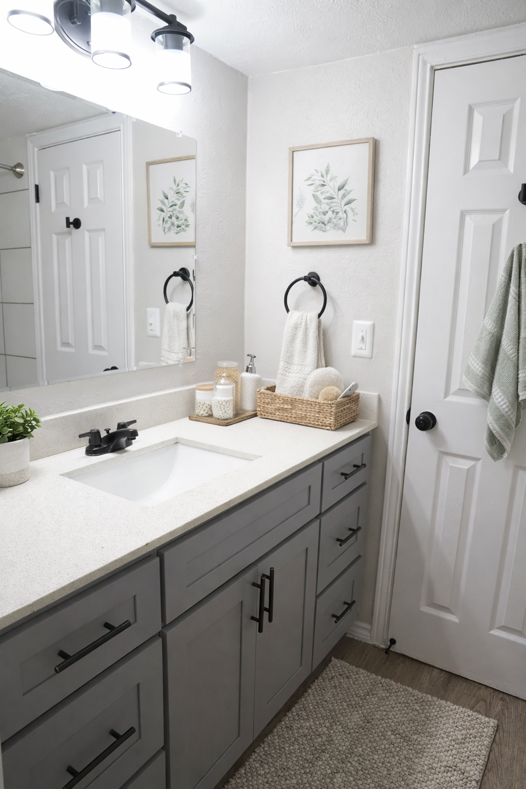 Efficiently laid-out kitchen with plenty of cabinet space, adjacent to the dining area and the first space you encounter upon entry.
