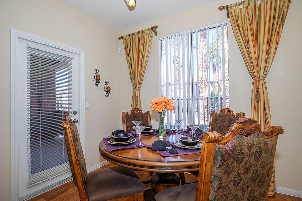 03b Dining Room.jpg