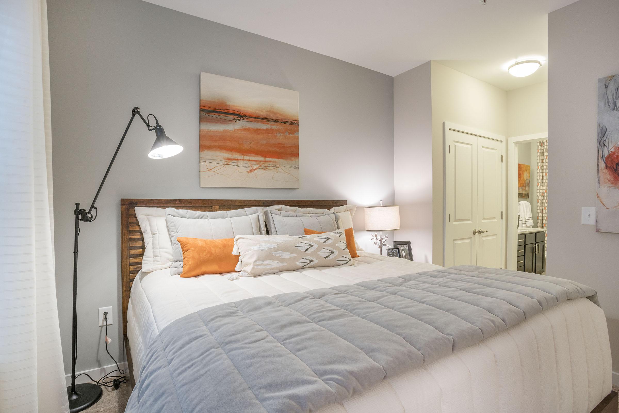 PROSPERITY-VILLAGE-APARTMENTS-CHARLOTTE-NC-1-BED-MODEL-BEDROOM-02.jpg