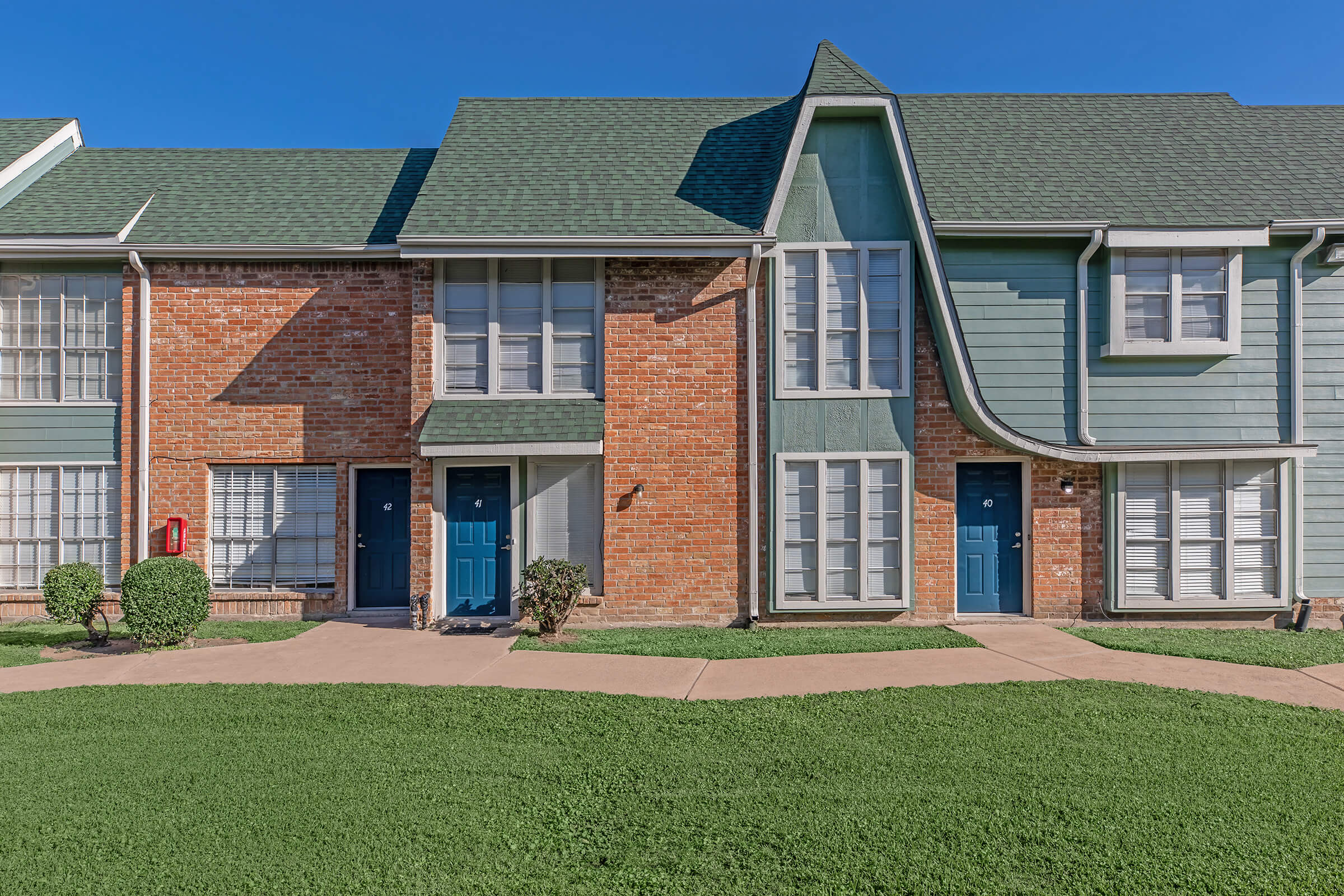 Avalon Village Townhomes in Pasadena, TX