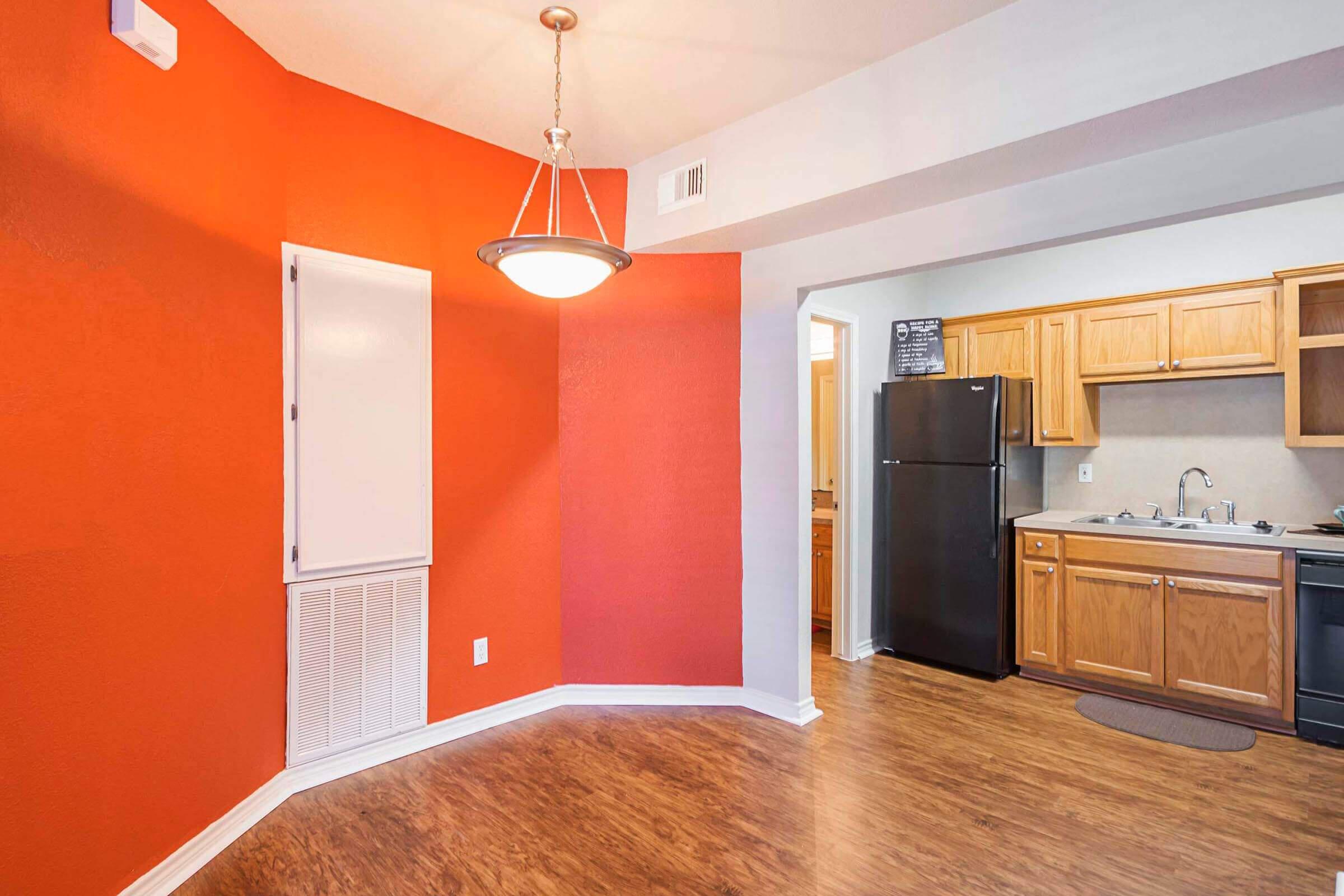Model_Unit_One_Dining_Area.jpg