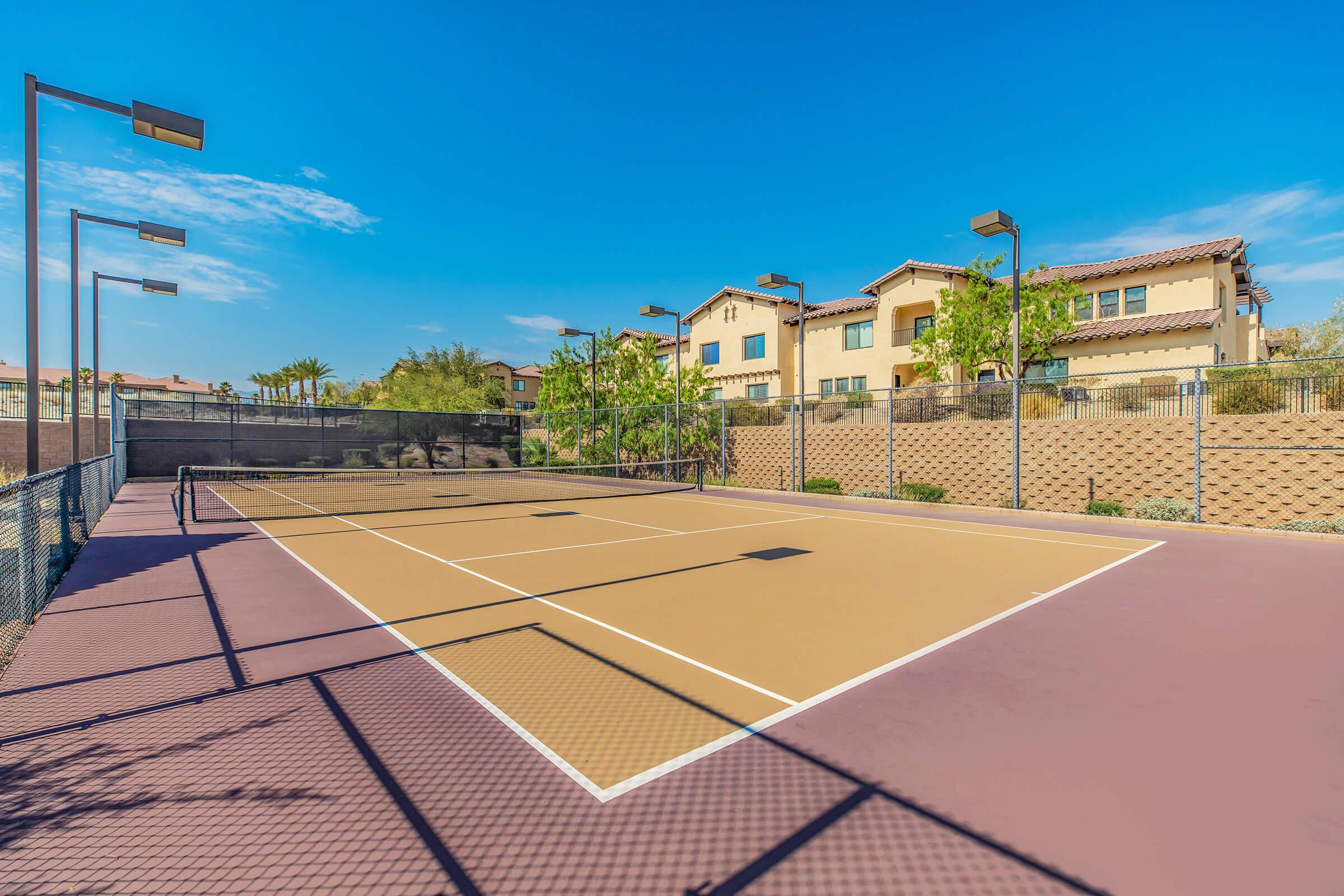 Vineyards at Palm Desert Apartments tennis court