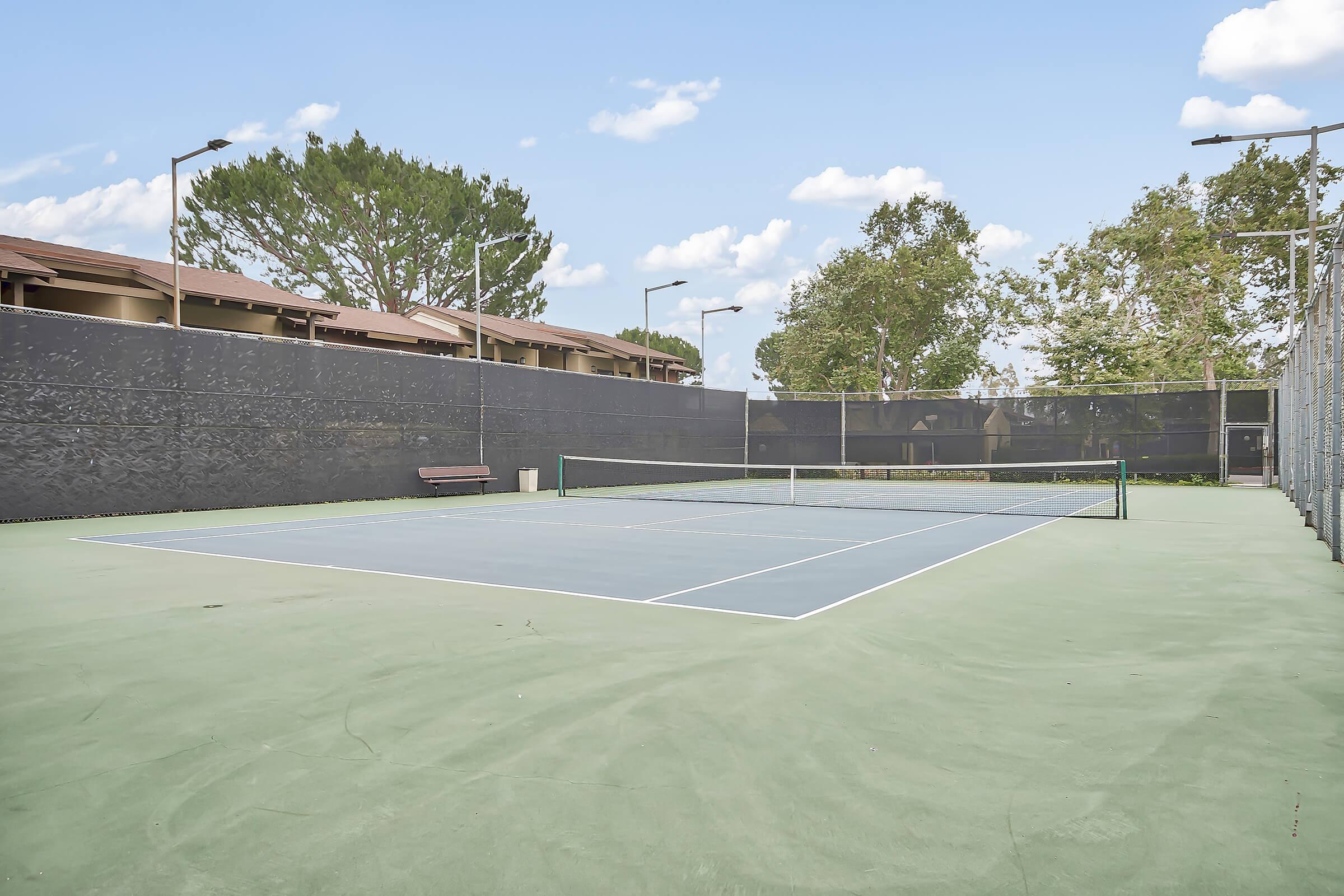Raintree Apartment Homes tennis court