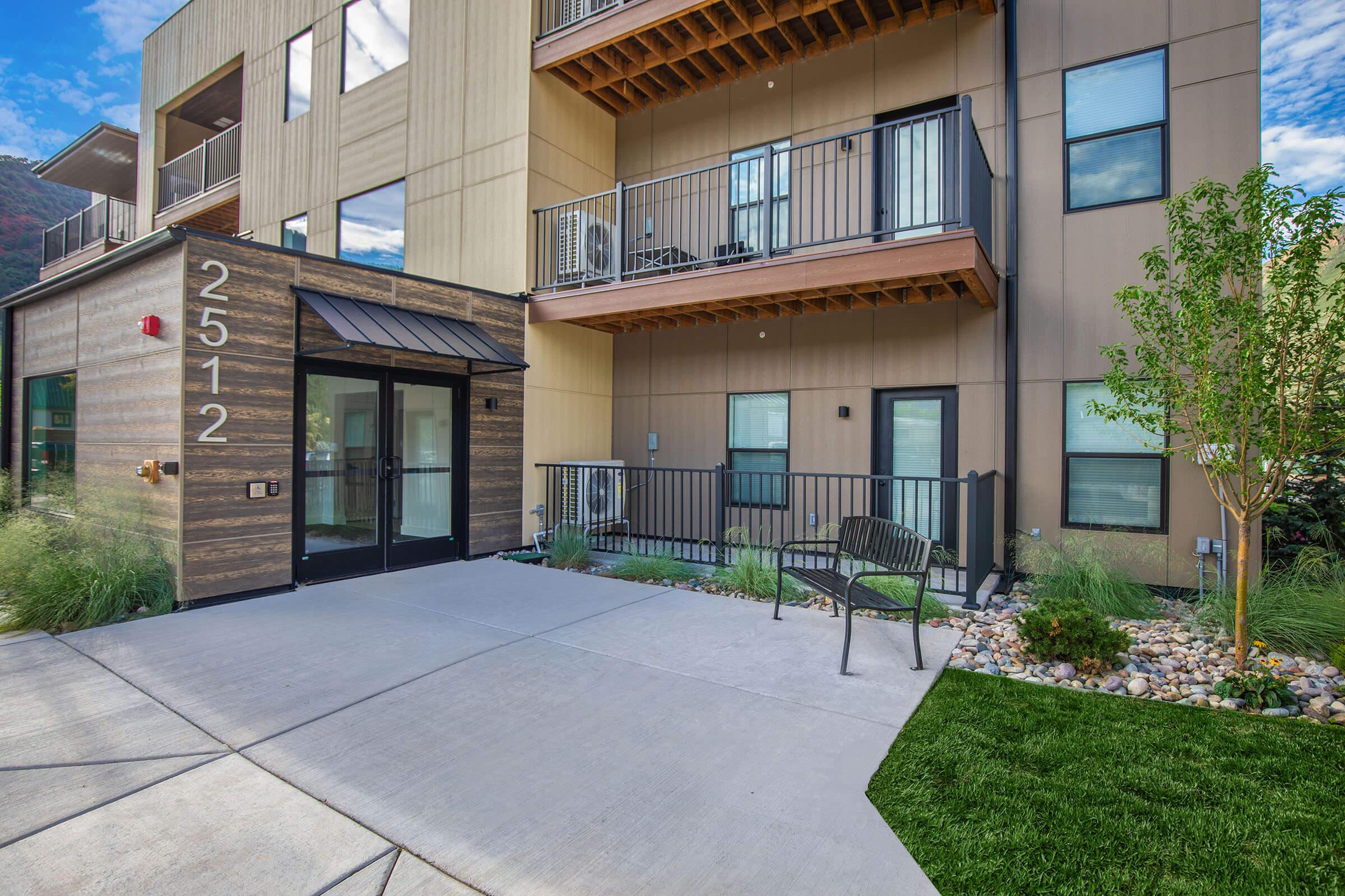home-grand-residences-glenwood-springs-co