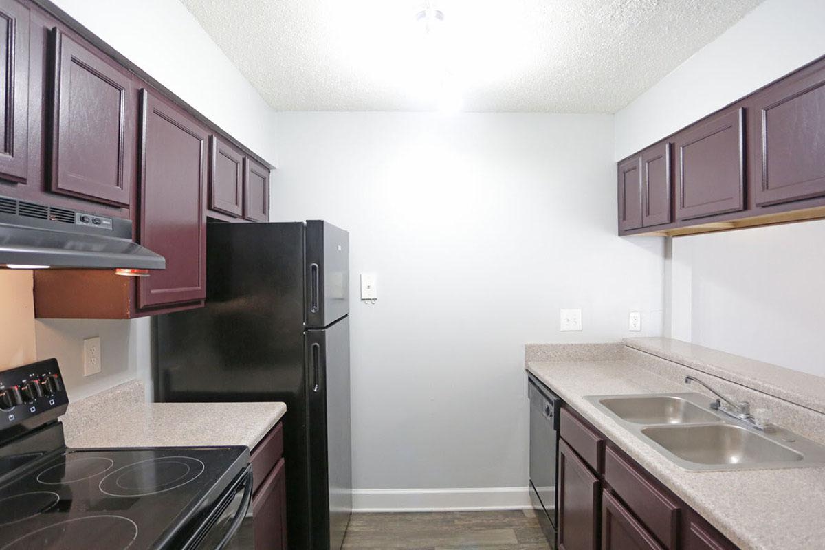 EMERALD20200508_APARTMENTS0059.jpg