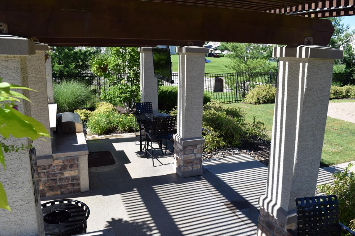 Corbin Crossing Luxury Apartments in Overland Park, KS - BBQ-Lounge Area 07.jpg