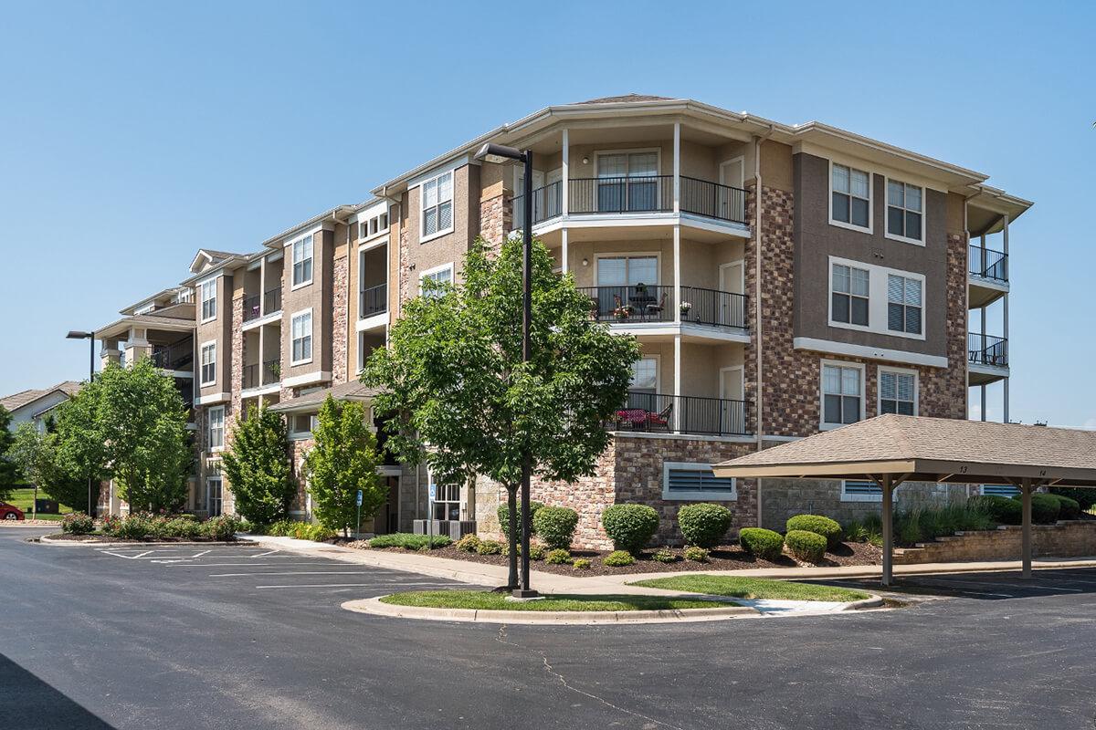 Corbin Crossing Luxury Apartments in Overland Park, KS - Exterior 10.jpg