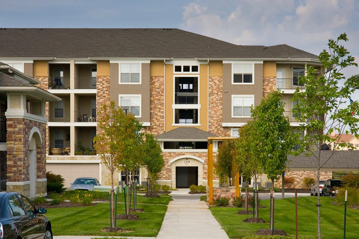 Corbin Crossing Luxury Apartments in Overland Park, KS - Exterior 16.jpg