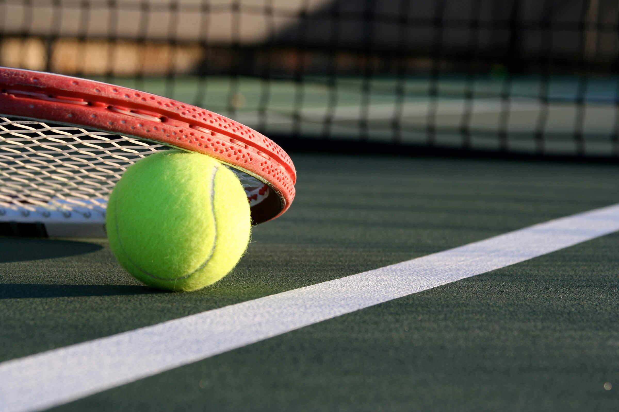 tennis ball iStock-105945770.jpg