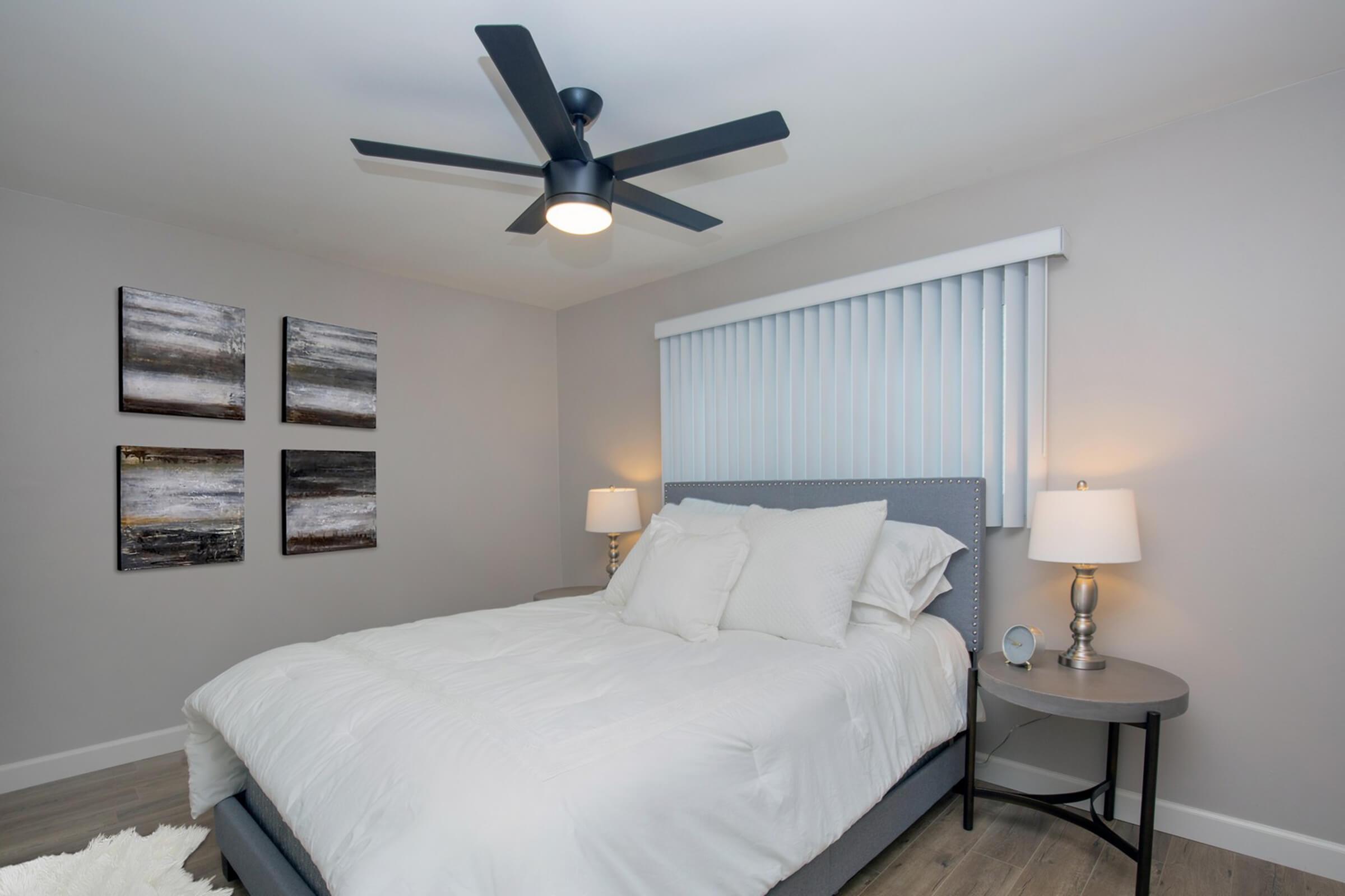 ELEGANT BEDROOM AT THE CAPRI GLENDALE IN GLENDALE, CA