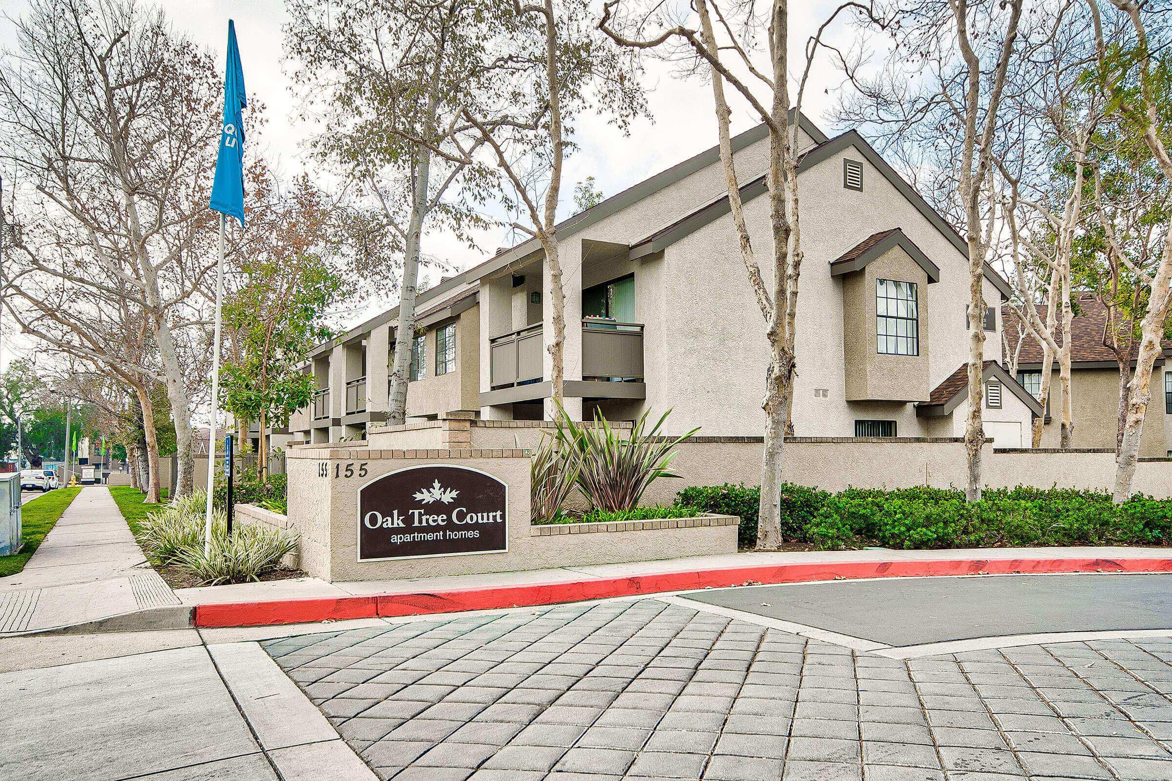 Oak Tree Court Apartment Homes Photo Gallery