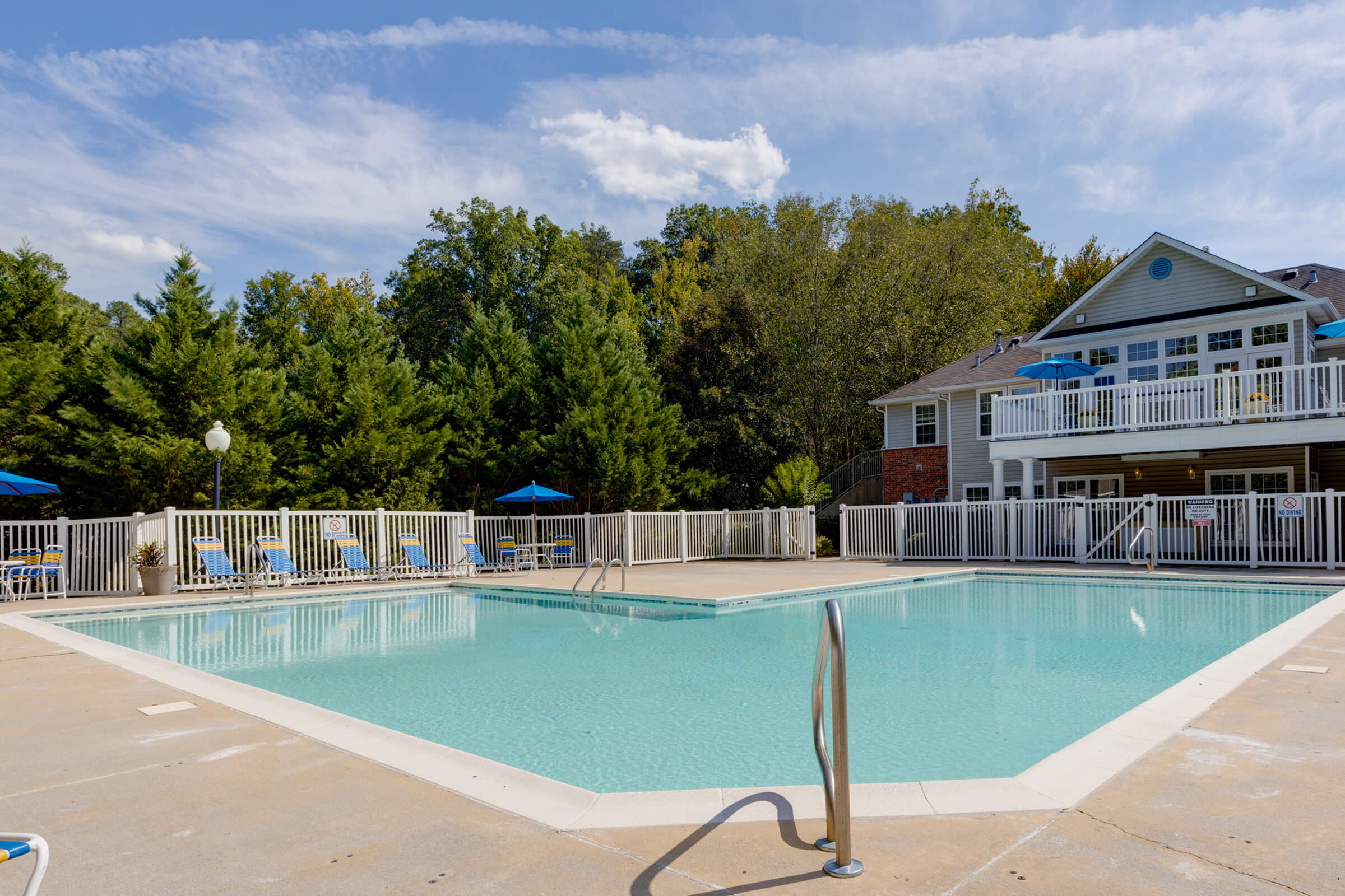 The Bend at 4800 - Apartments in North Chesterfield, VA