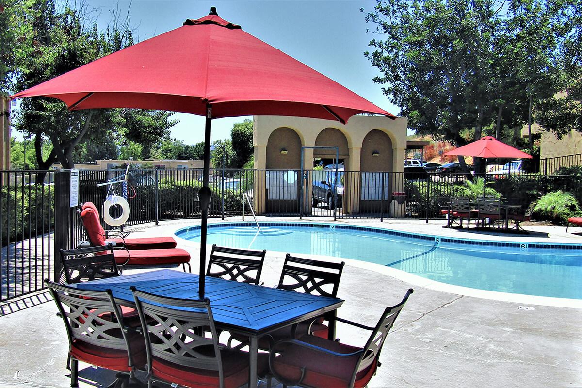 Pool 4.jpg