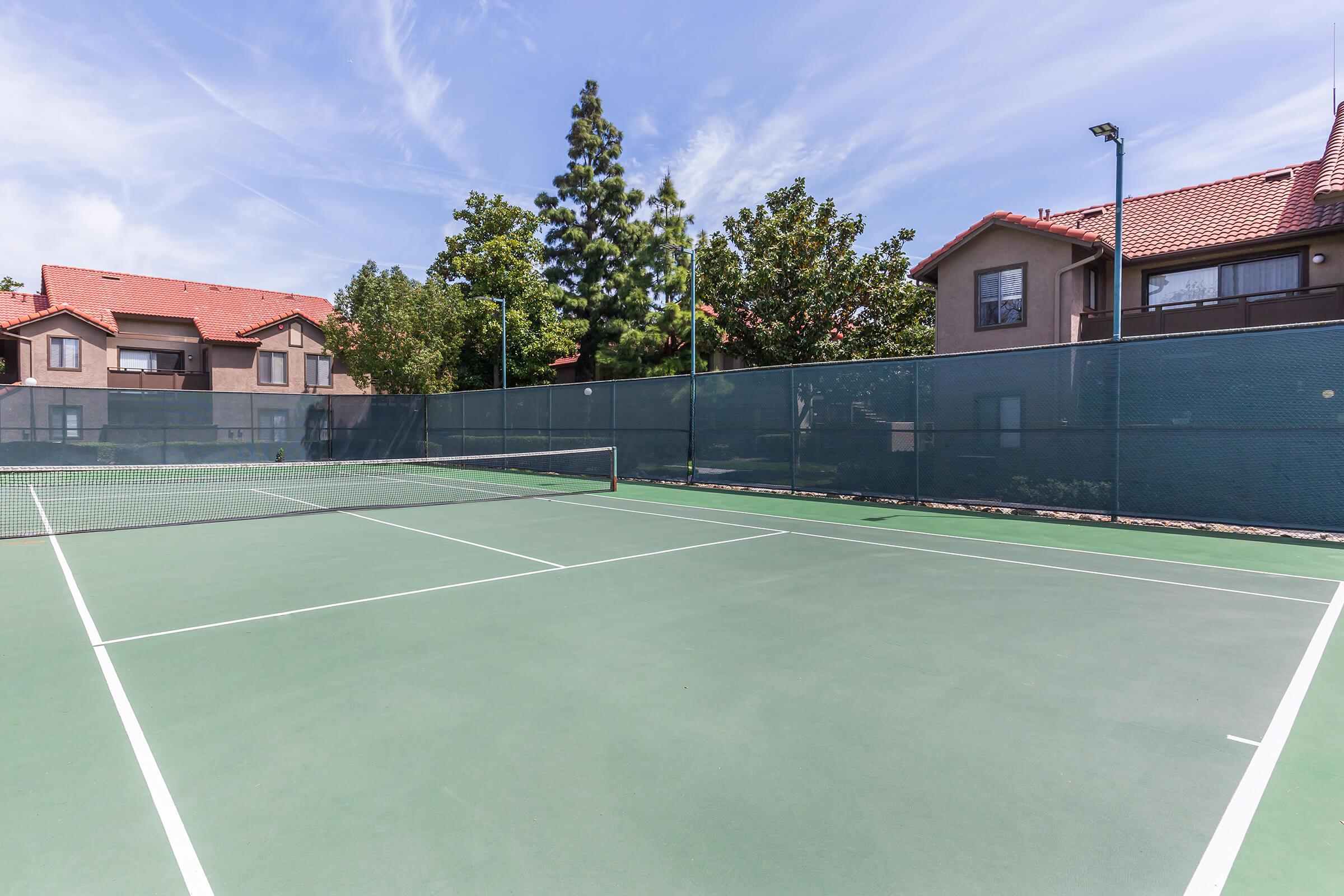 Park Centre Apartment Homes tennis court