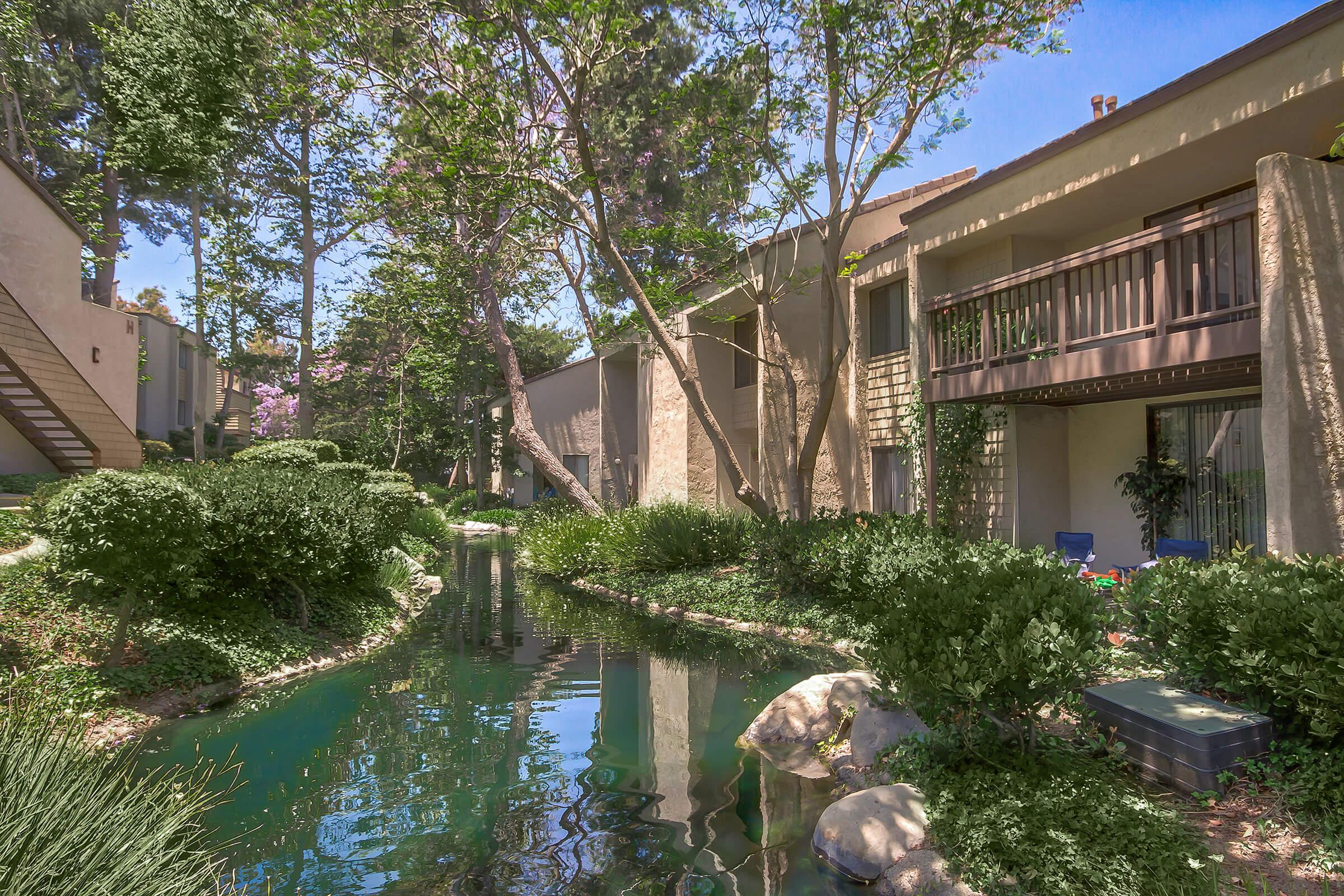 Huntington Lakes Apartments Photo Gallery