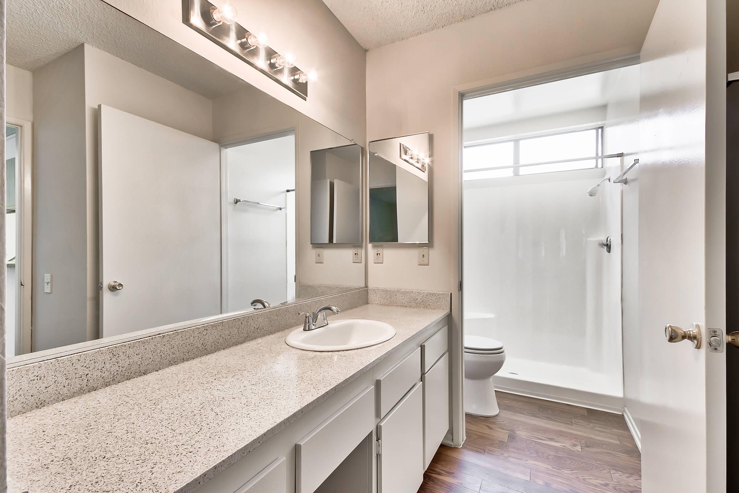 Huntington Lakes Apartments Photo Gallery