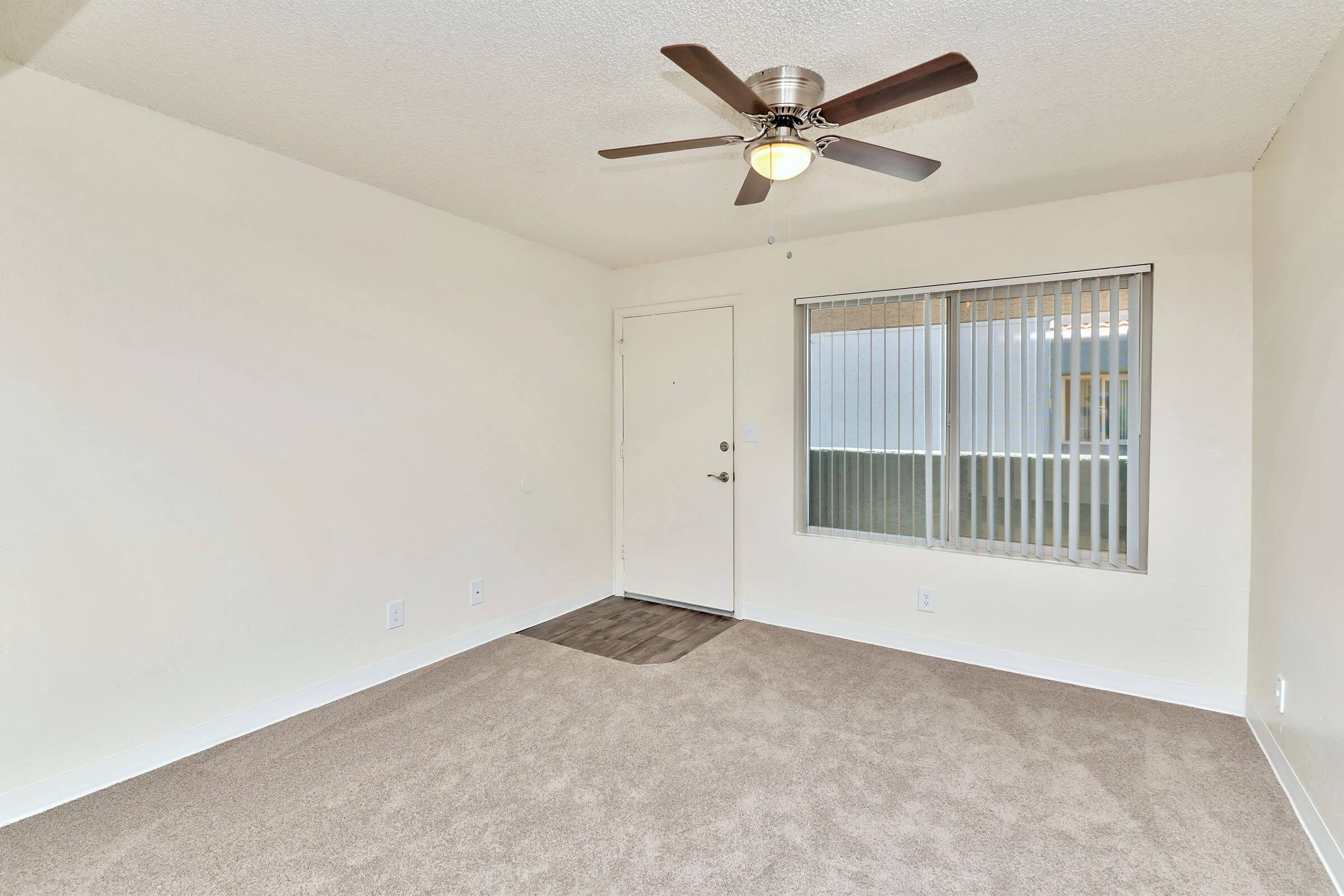 SPACIOUS ONE AND TWO BEDROOM APARTMENTS FOR RENT IN CHANDLER, AZ