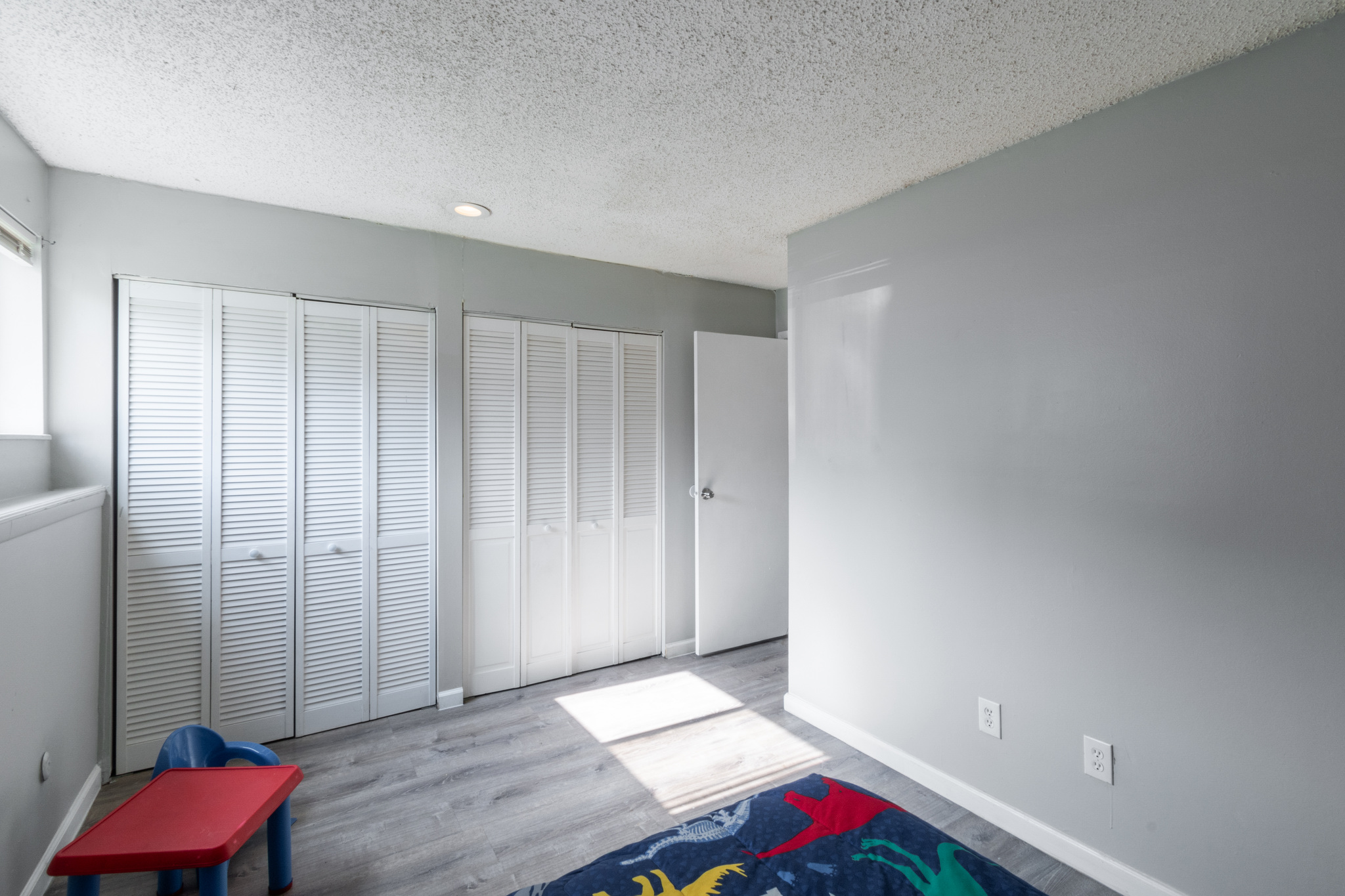 2x1 |  808 Sq Ft Suncrest Apts Raytown MO interior photos