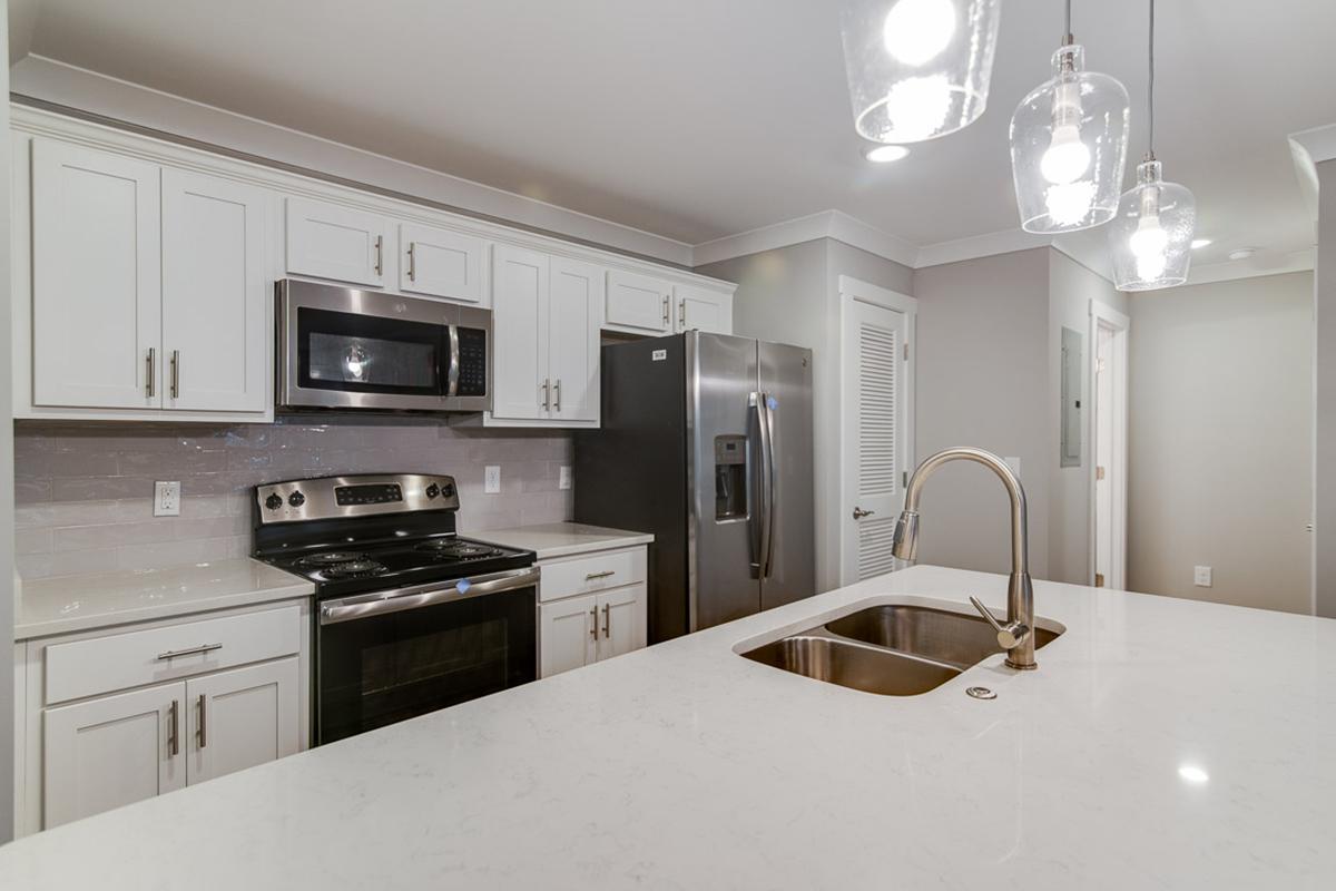 Timberlake Village Apartments in Antioch, TN - Interior 05.jpg