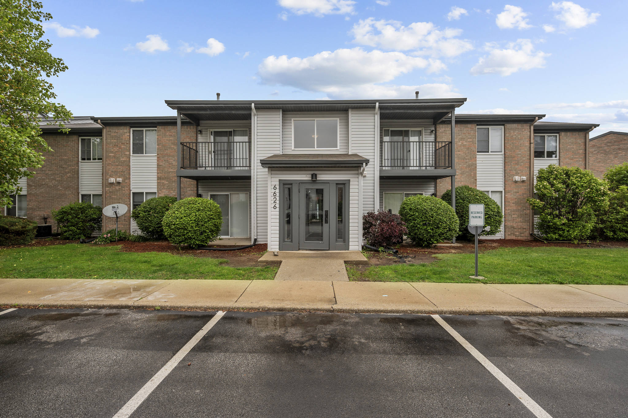 Apartment Building Entrance (Phase 3)