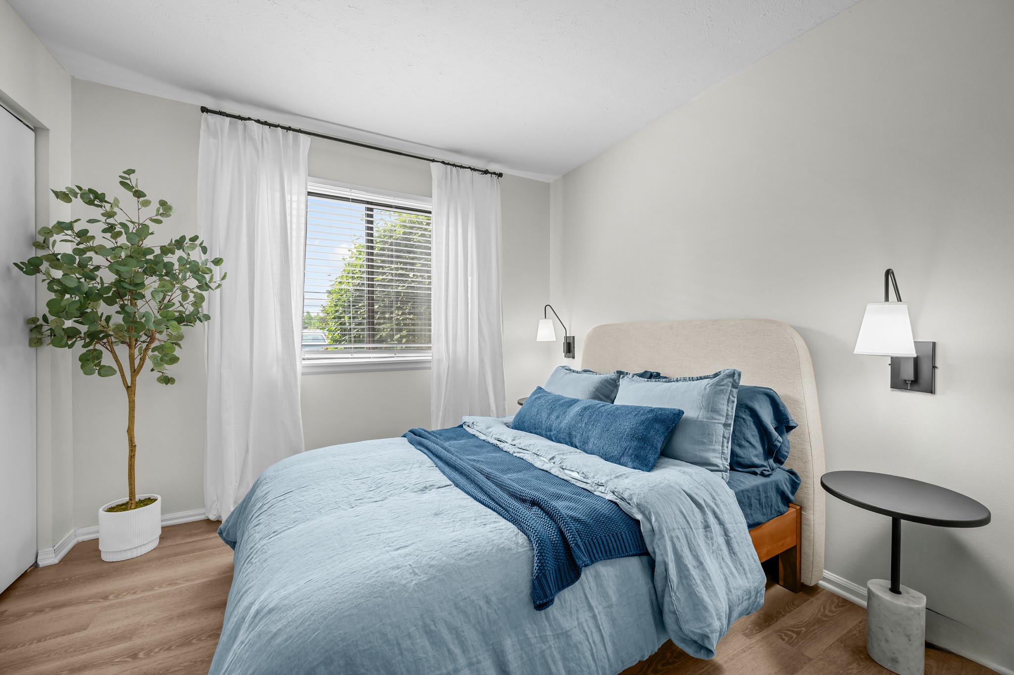Bedroom 2 - Platinum Interior
