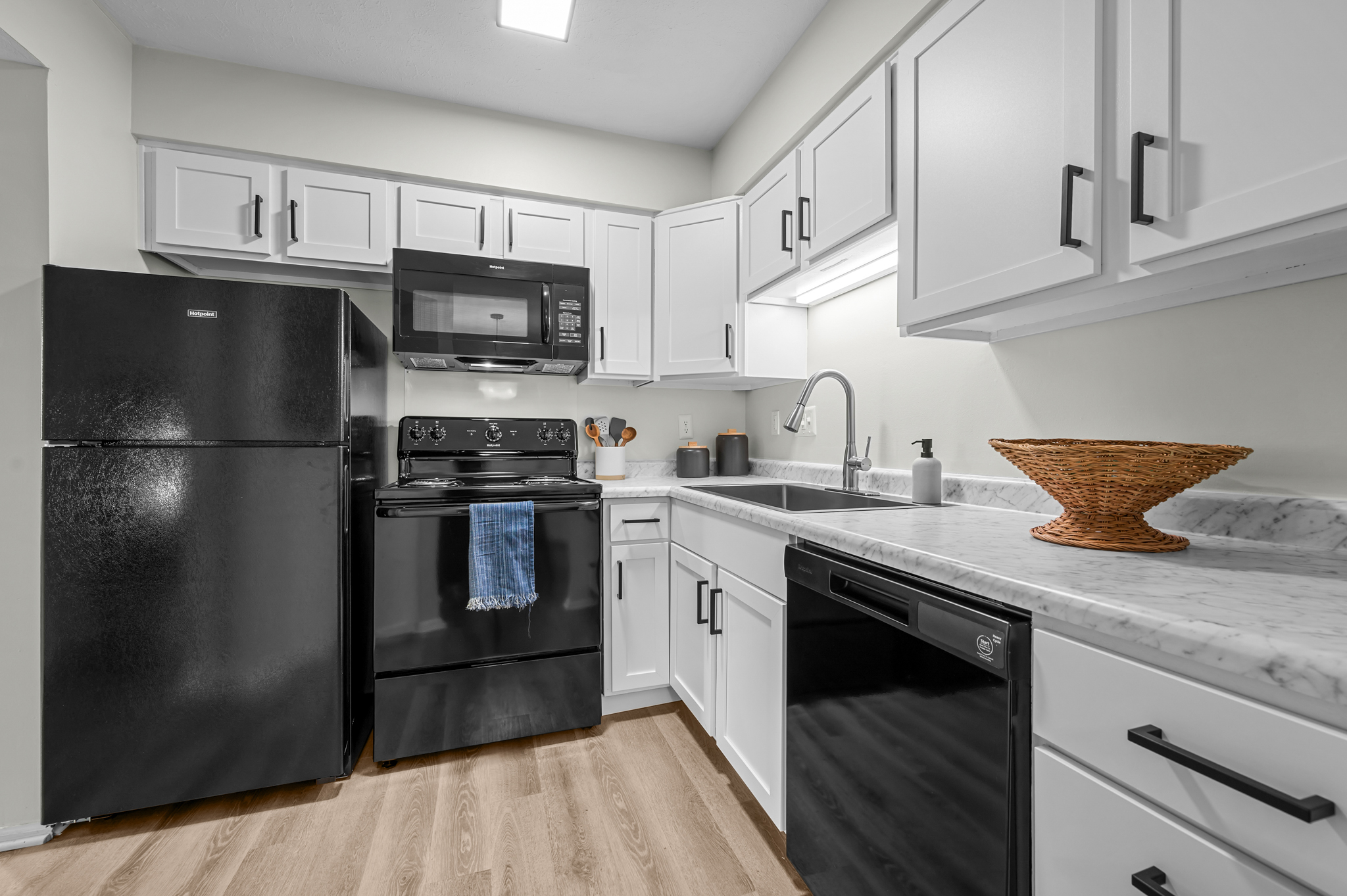 Kitchen - Platinum Interior