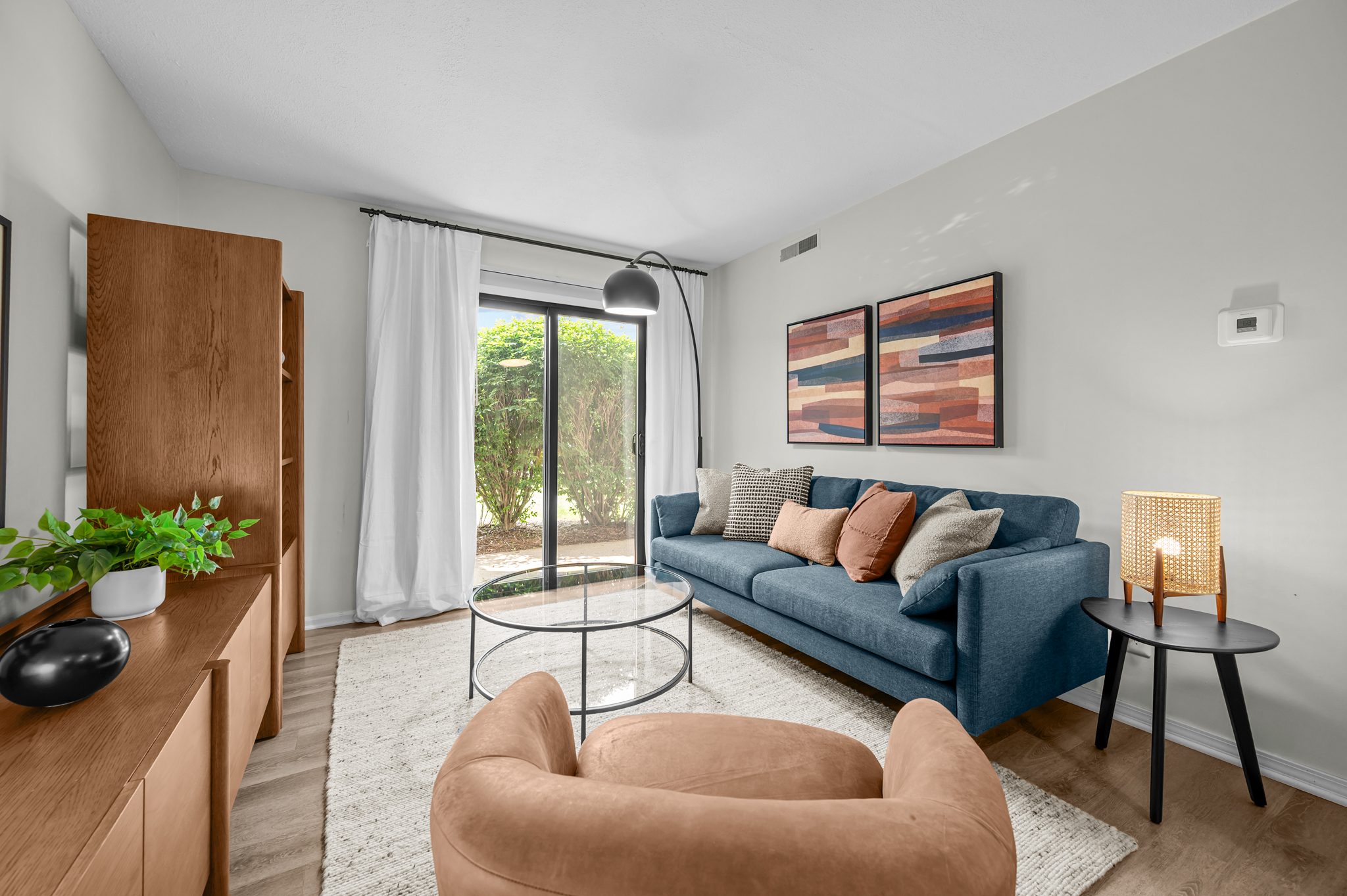 Living Room with Private Patio - Platinum Interior