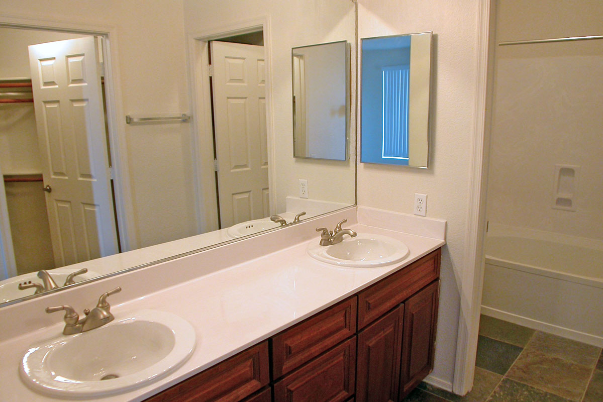 DOUBLE SINKS AT YOUR NEW HOME IN TEMPE, ARIZONA