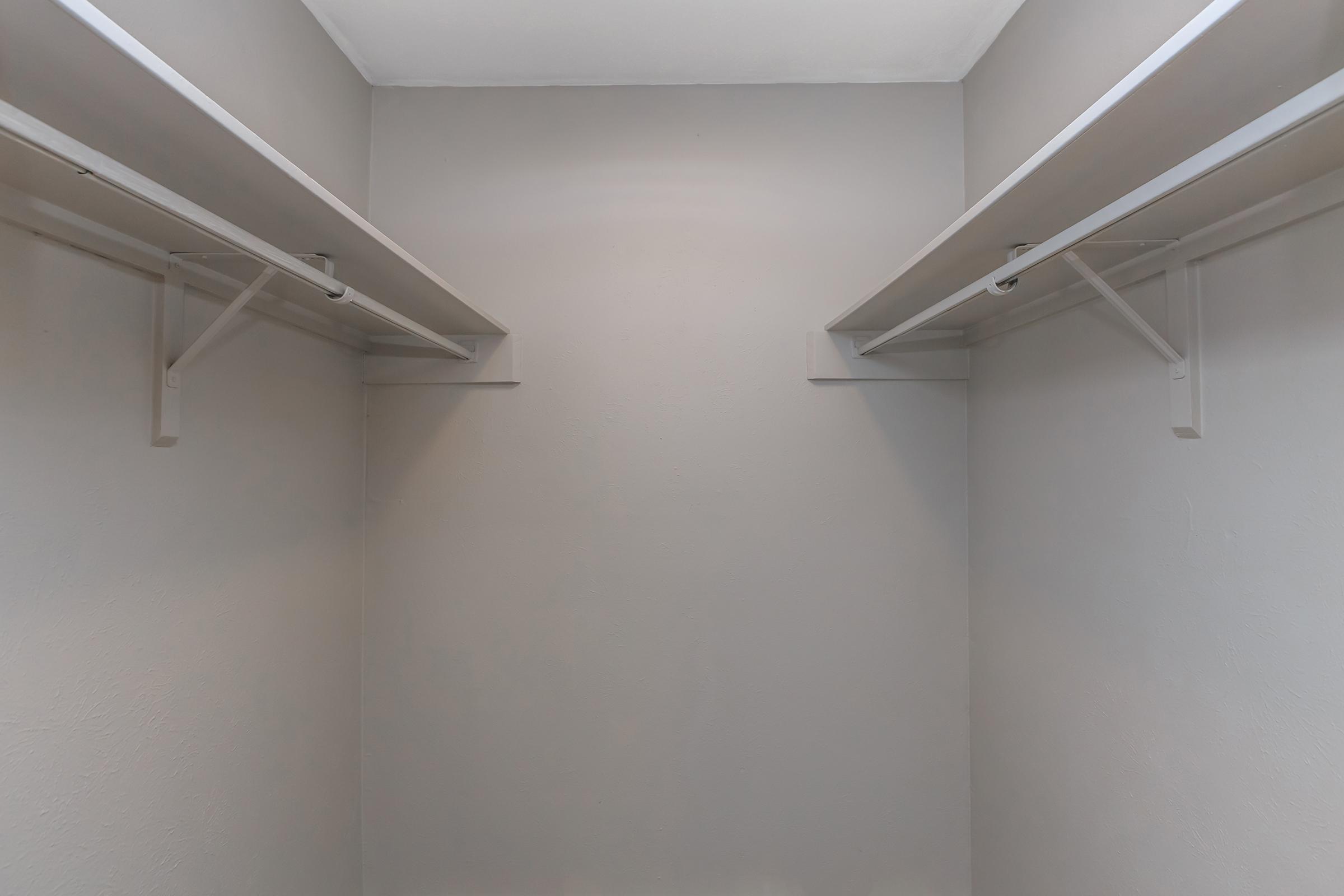 SPACIOUS WALK-IN CLOSET