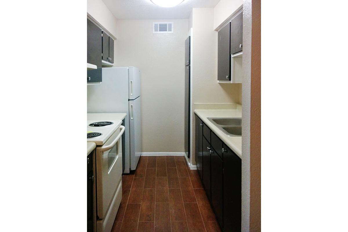 whole kitchen2.jpg