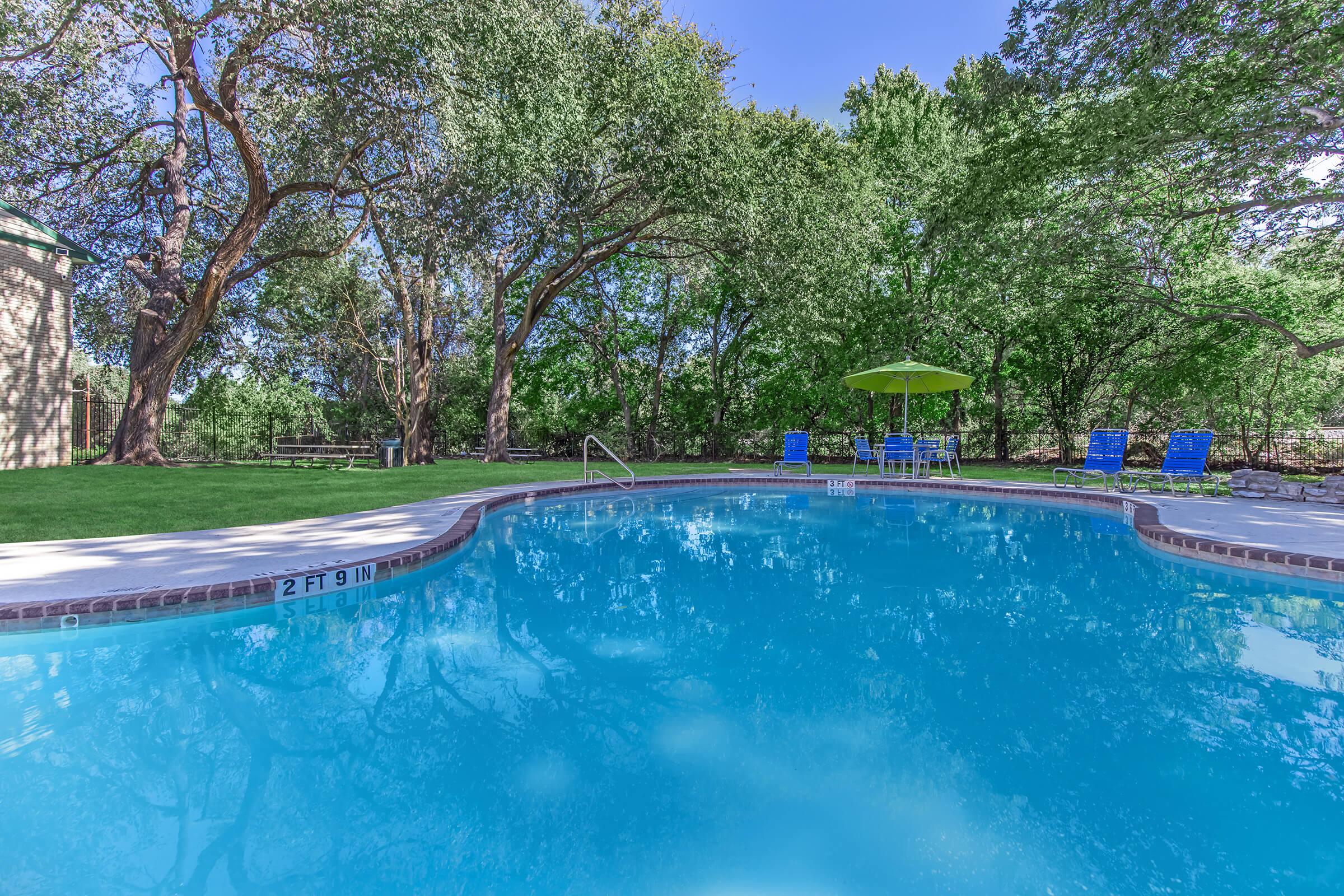 Bainbridge Apartment Living in Austin, TX