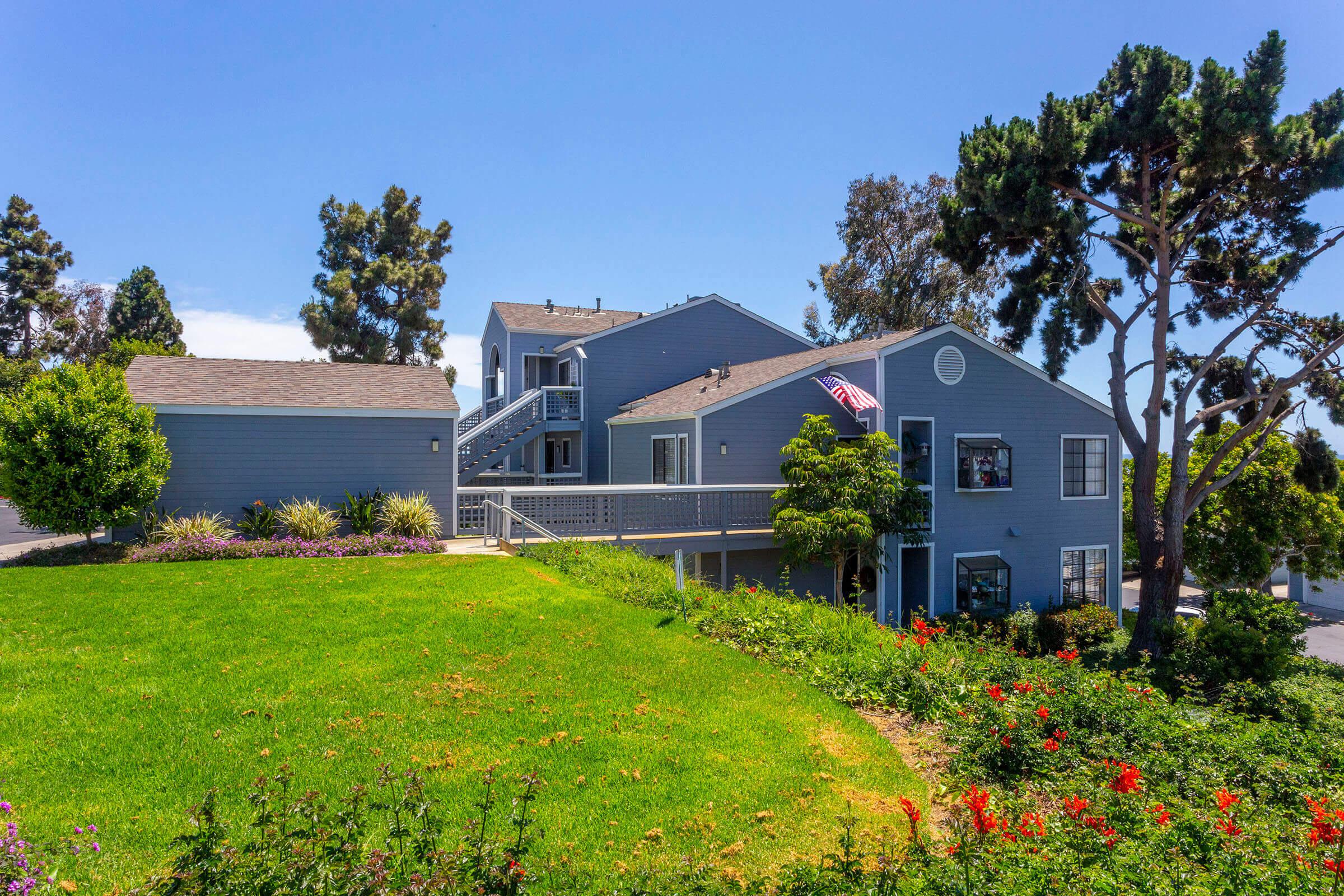 SEAGATE CONDOS PERCHED ON A STUNNING HILLSIDE