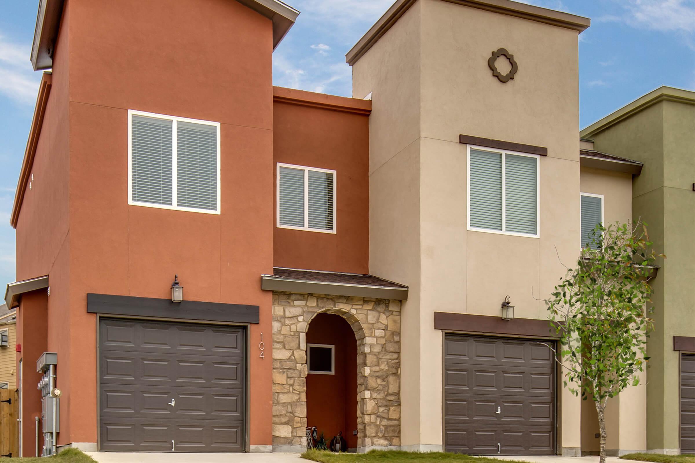 Belcara Luxury Townhomes Apartment Living in San Antonio, TX