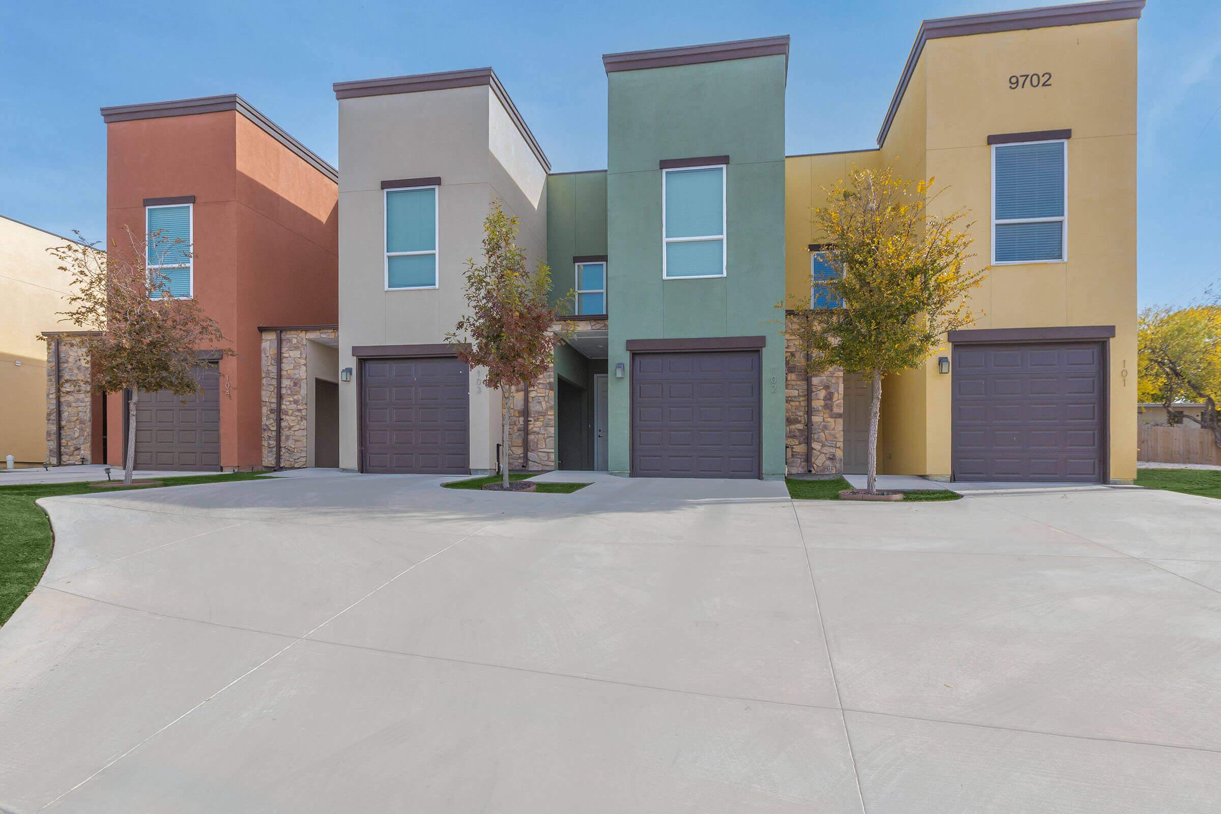 Belcara Luxury Townhomes Apartment Living in San Antonio, TX