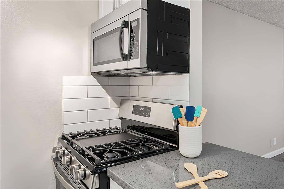 The stainless steel appliances at Rise at the Preserve.