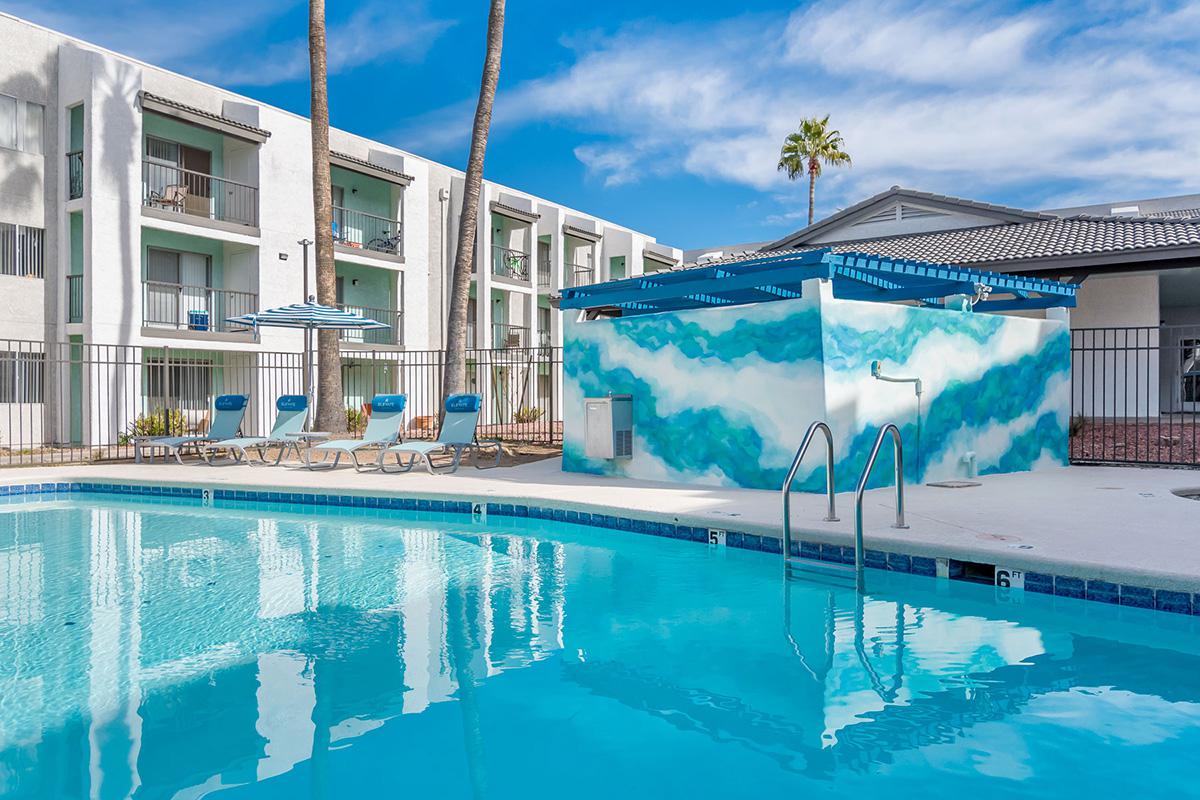Shimmering Swimming Pool - Elevate Apartments - Tucson - Arizona