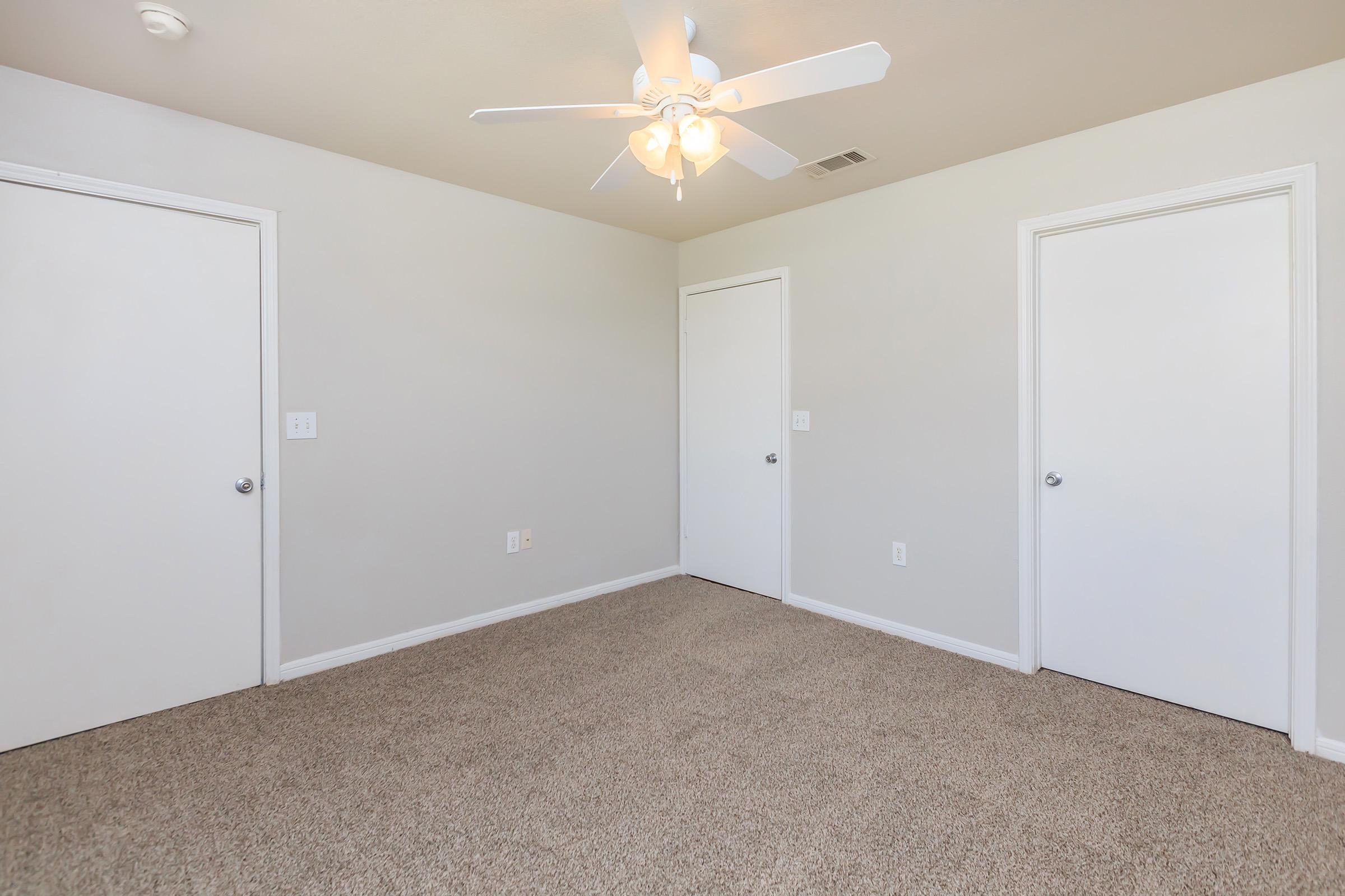 CEILING FANS AND SOFT CARPETING